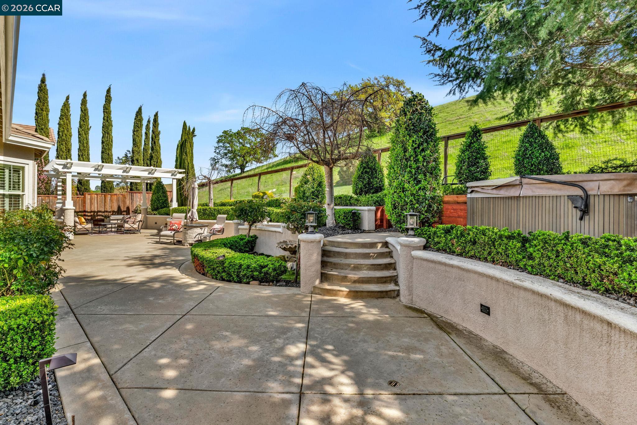 Detail Gallery Image 36 of 55 For 974 Rosehedge Ct, Concord,  CA 94521 - 4 Beds | 3/1 Baths