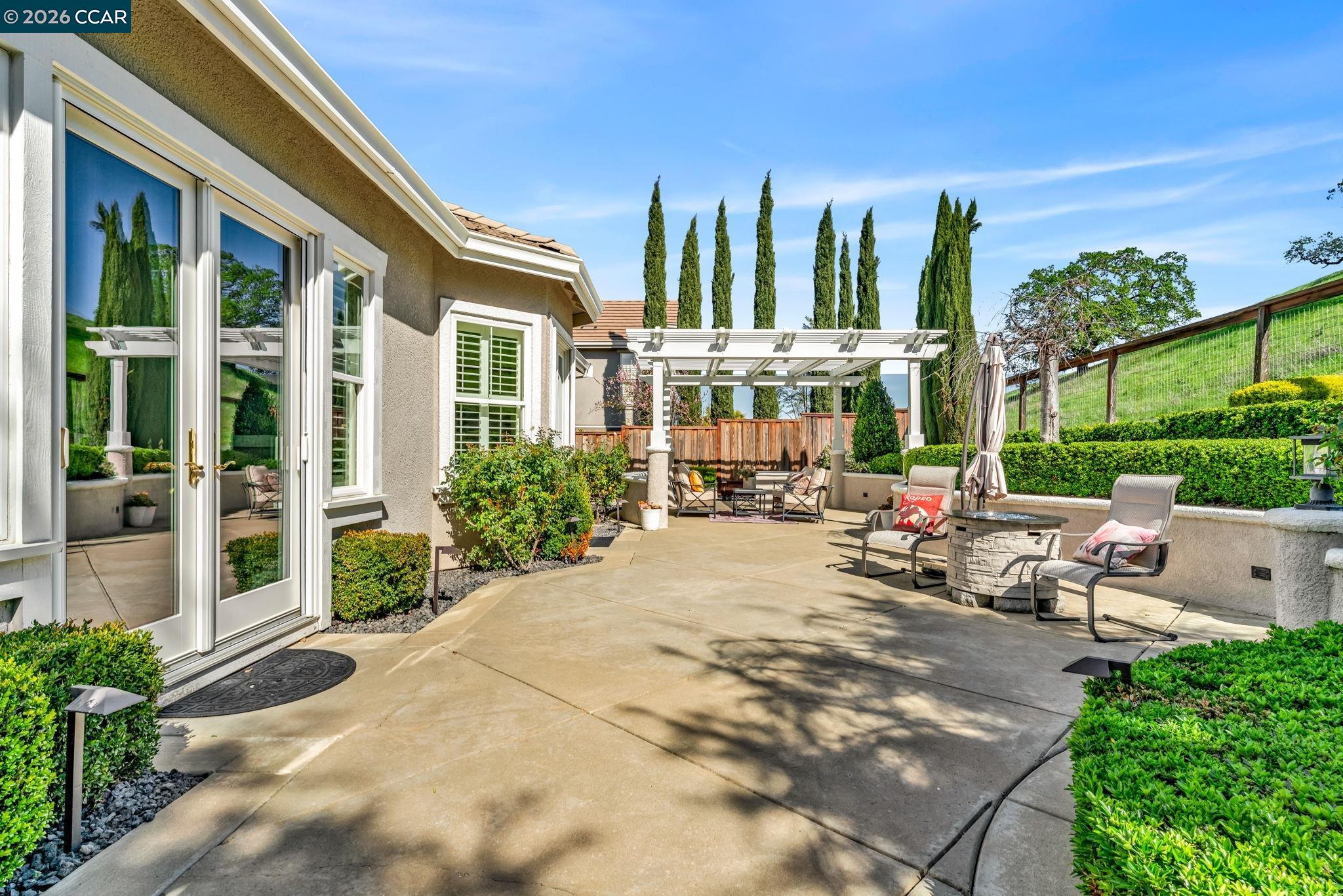 Detail Gallery Image 41 of 55 For 974 Rosehedge Ct, Concord,  CA 94521 - 4 Beds | 3/1 Baths