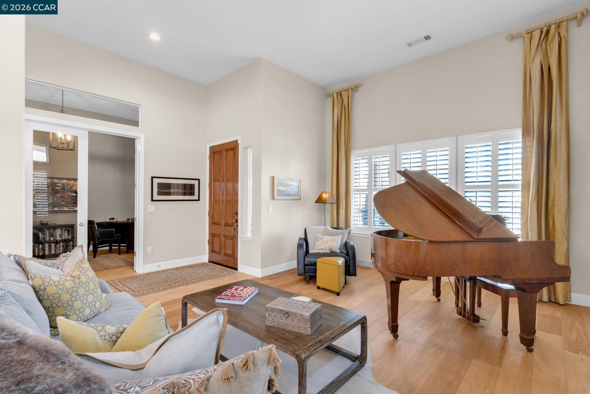 Detail Gallery Image 53 of 55 For 974 Rosehedge Ct, Concord,  CA 94521 - 4 Beds | 3/1 Baths