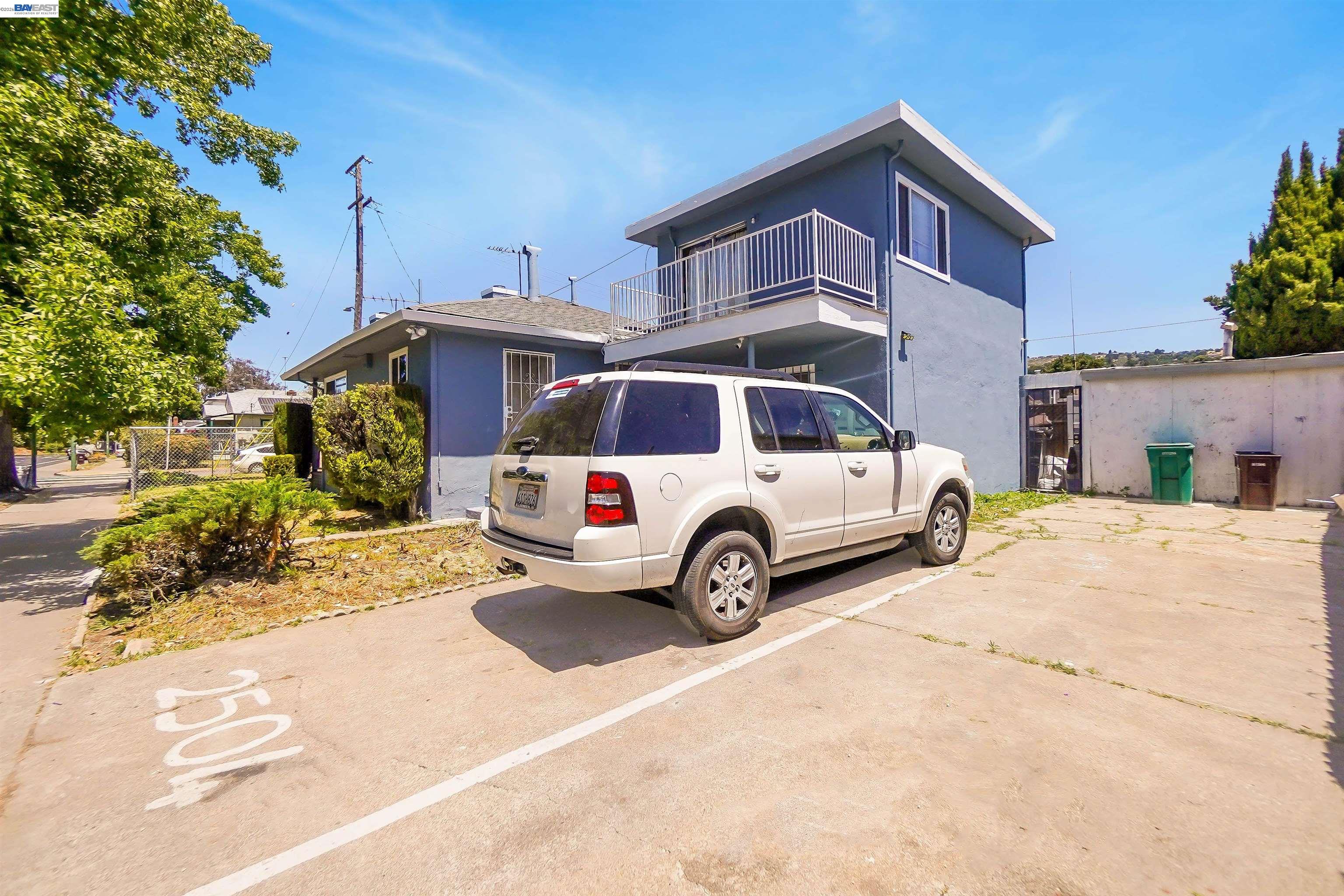 Detail Gallery Image 3 of 12 For 2504 78th Ave, Oakland,  CA 94605 - – Beds | – Baths