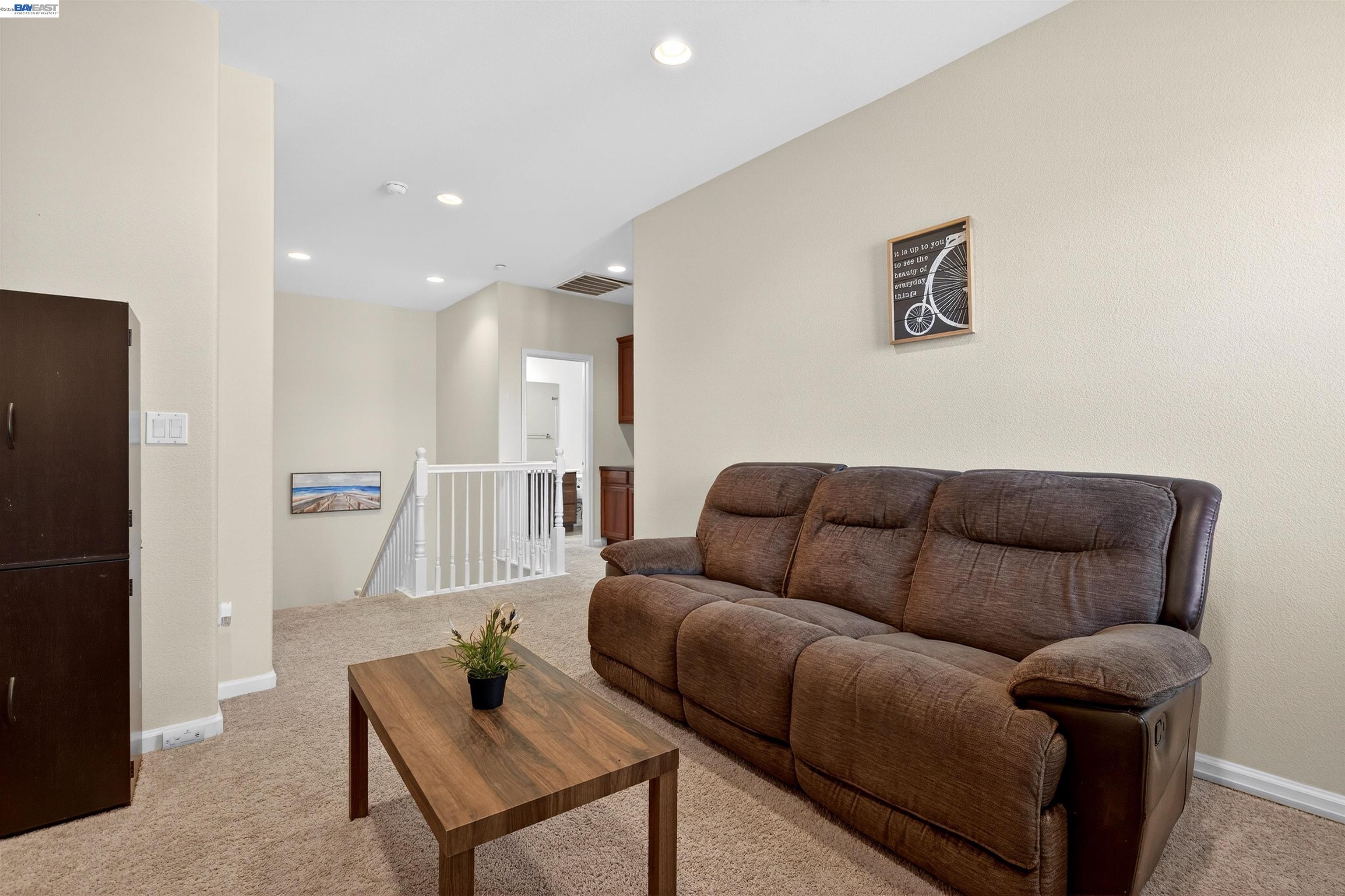 Detail Gallery Image 16 of 28 For 86 S Cortadillo St, Mountain House,  CA 95391 - 3 Beds | 3 Baths