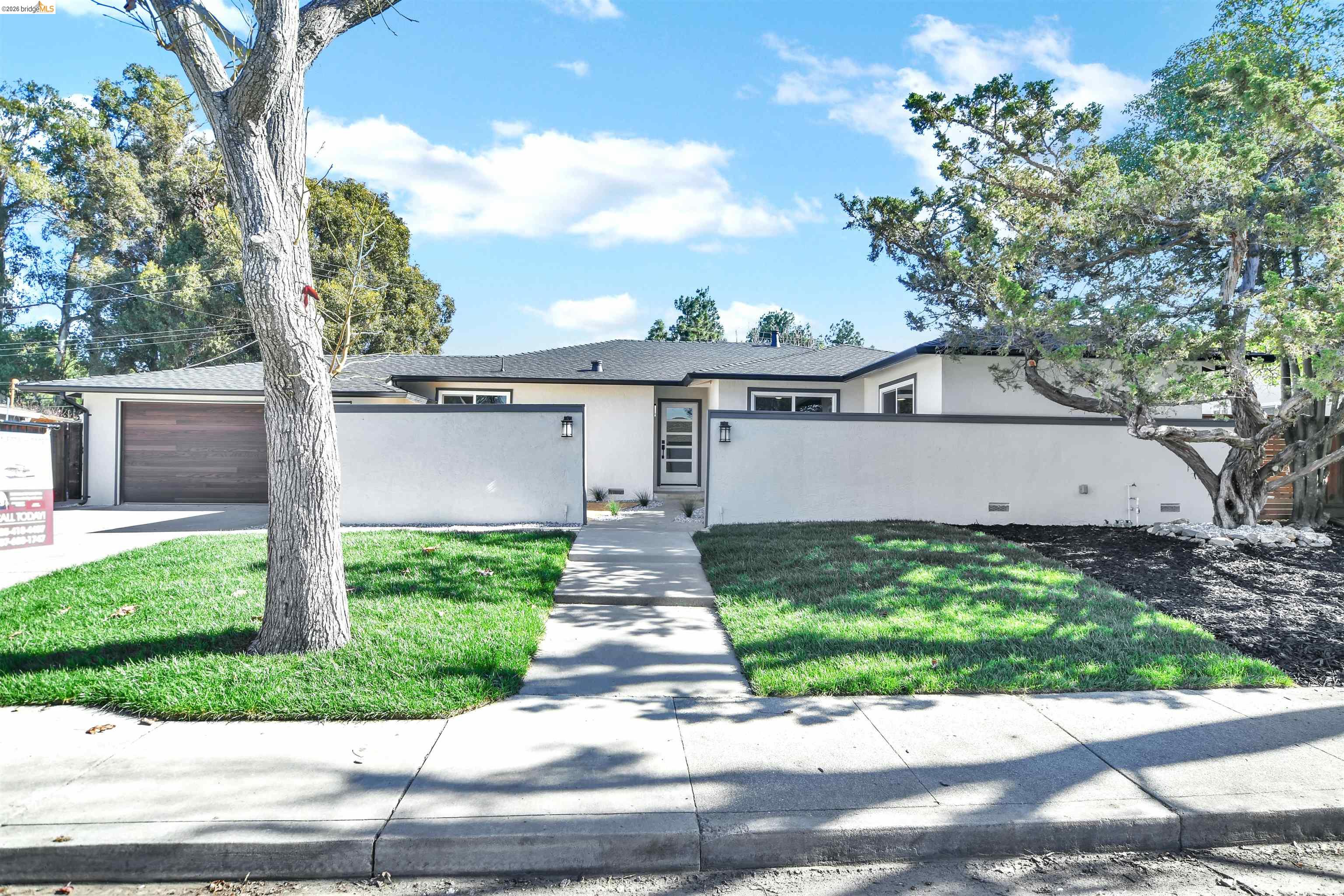 Detail Gallery Image 4 of 26 For 846 Savannah Cir, Walnut Creek,  CA 94598 - 4 Beds | 2 Baths