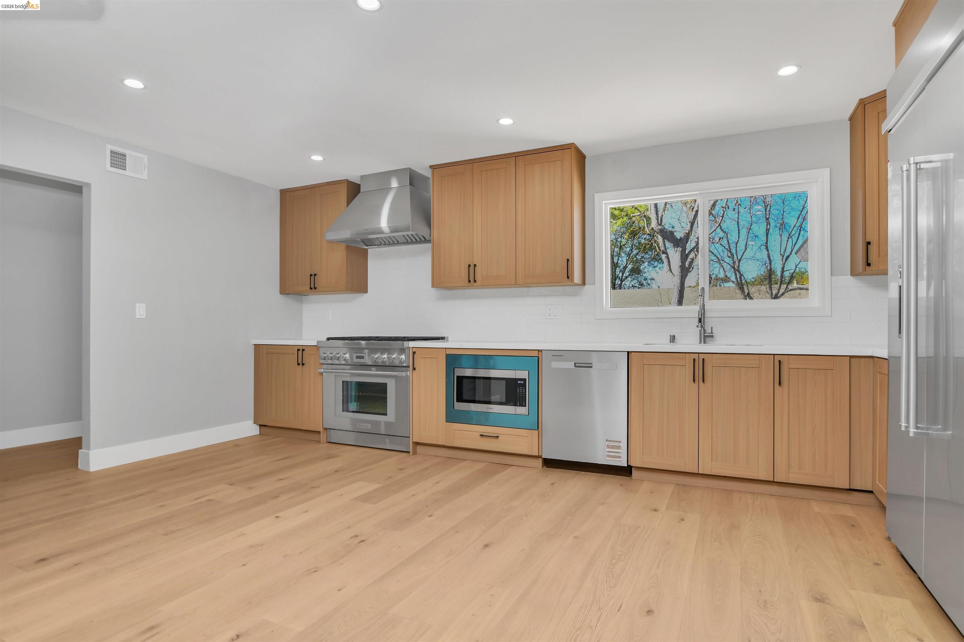 Detail Gallery Image 8 of 26 For 846 Savannah Cir, Walnut Creek,  CA 94598 - 4 Beds | 2 Baths