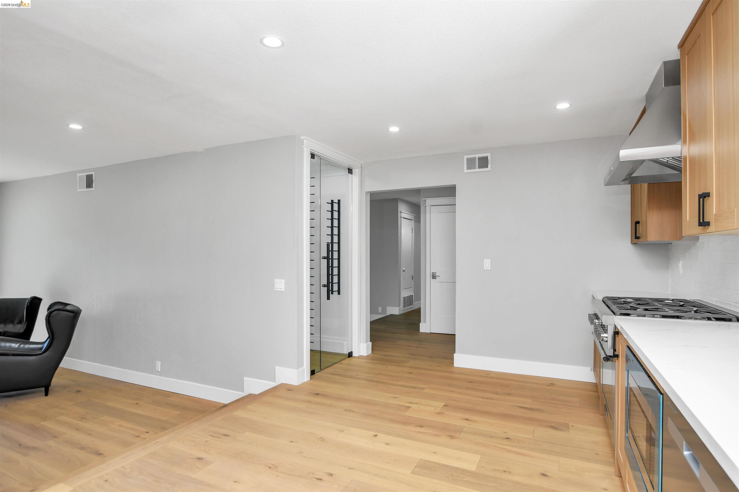 Detail Gallery Image 9 of 26 For 846 Savannah Cir, Walnut Creek,  CA 94598 - 4 Beds | 2 Baths