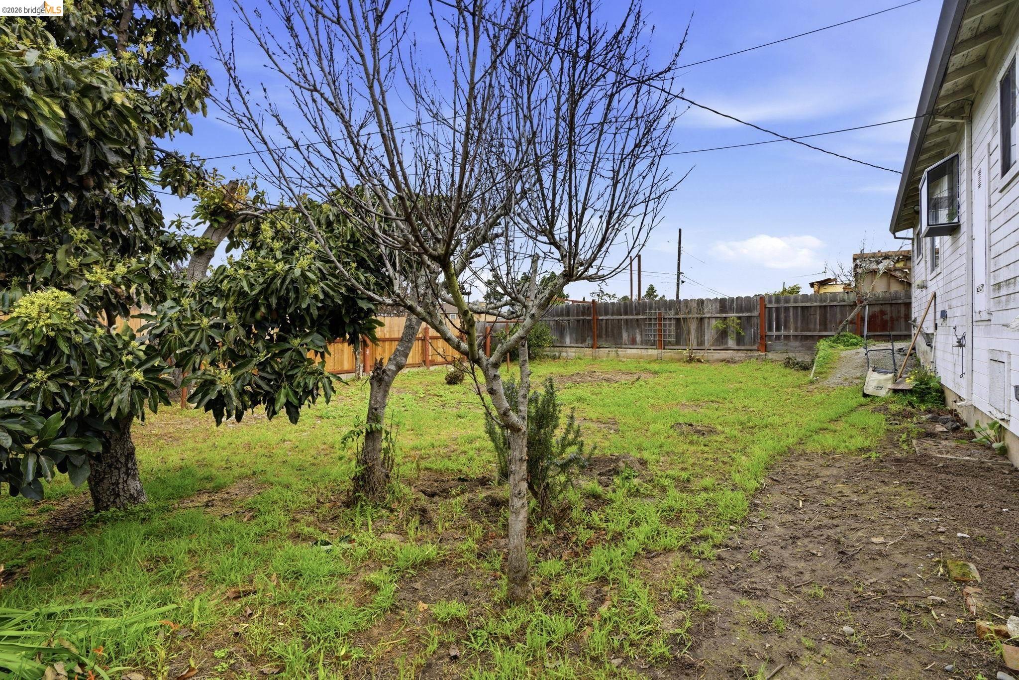 Detail Gallery Image 24 of 29 For 83 Beverly Dr, Salinas,  CA 93905 - 3 Beds | 1 Baths