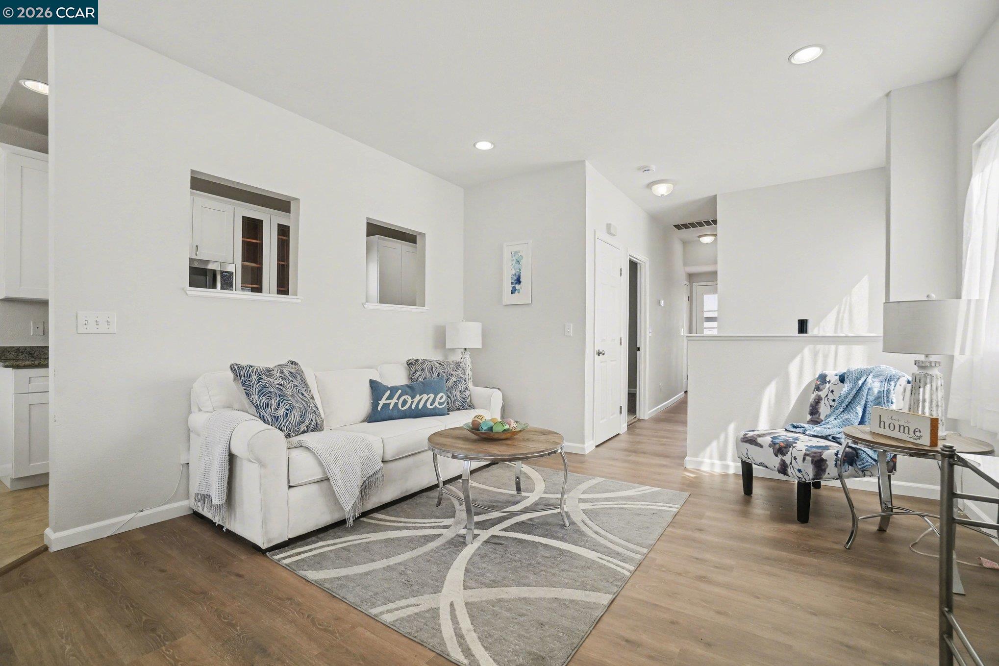 Detail Gallery Image 2 of 19 For 139 Rodeo Ave, Rodeo,  CA 94572 - 3 Beds | 2 Baths