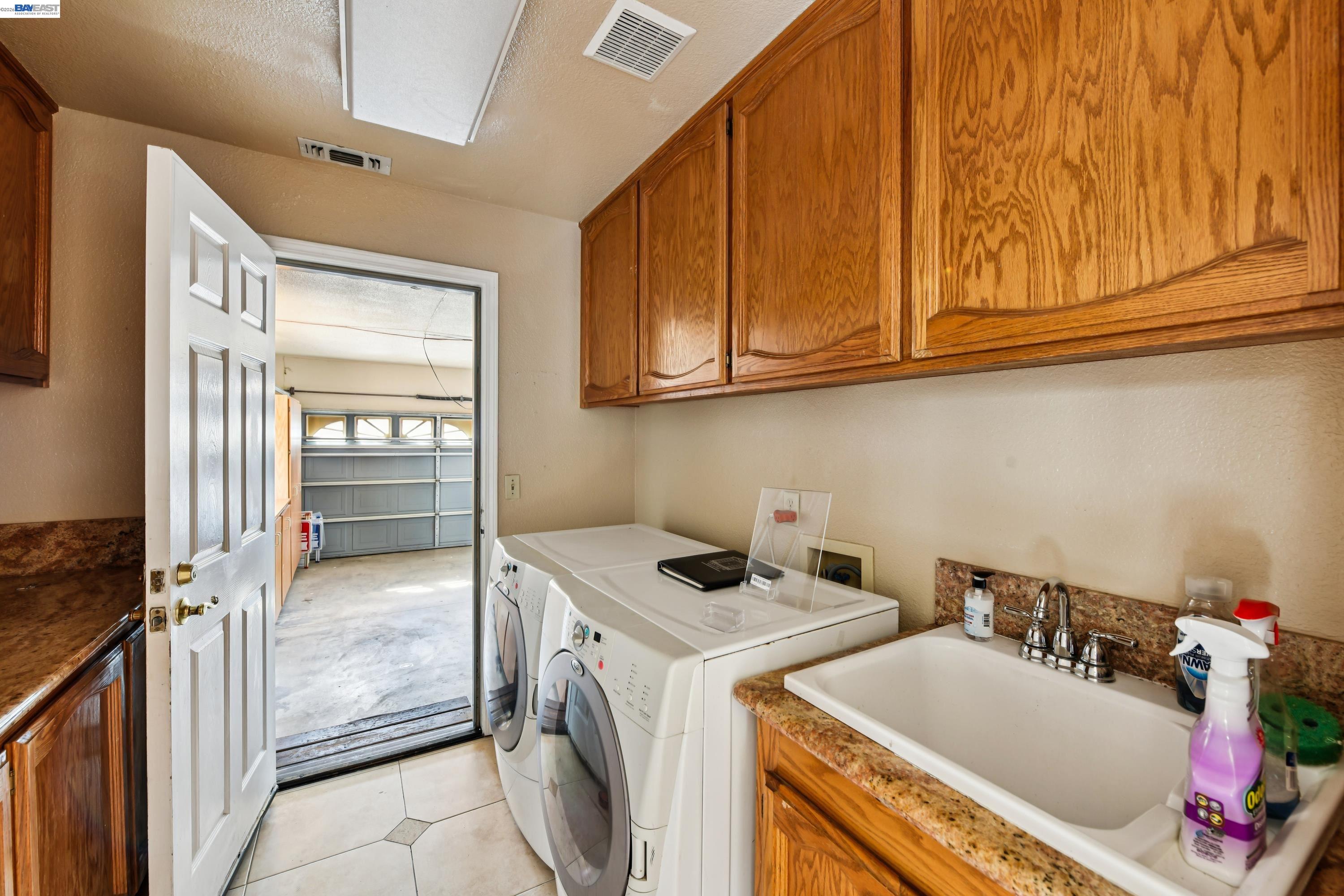 Detail Gallery Image 12 of 28 For 110 Conductor Way, Folsom,  CA 95630 - 4 Beds | 3 Baths