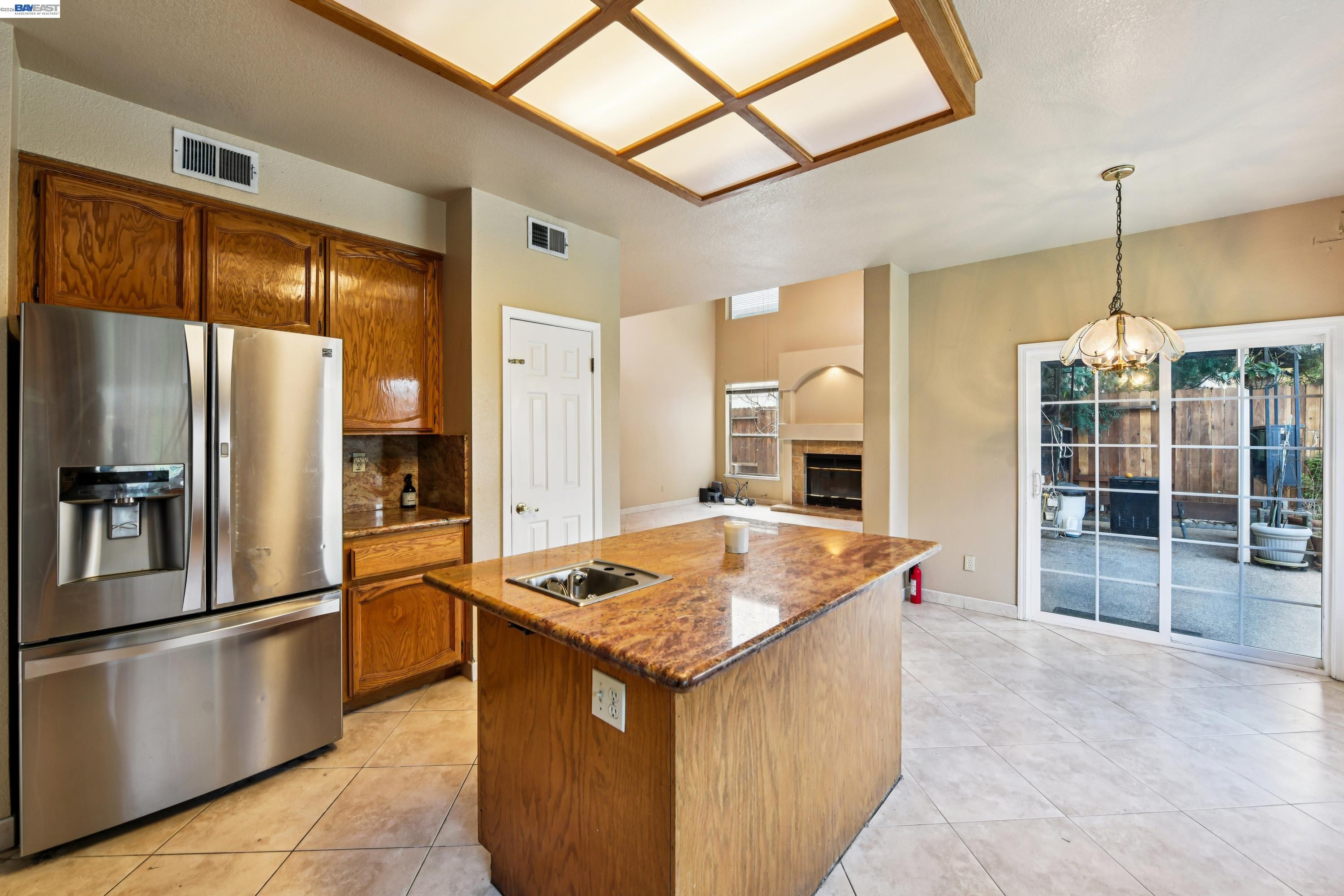 Detail Gallery Image 10 of 28 For 110 Conductor Way, Folsom,  CA 95630 - 4 Beds | 3 Baths