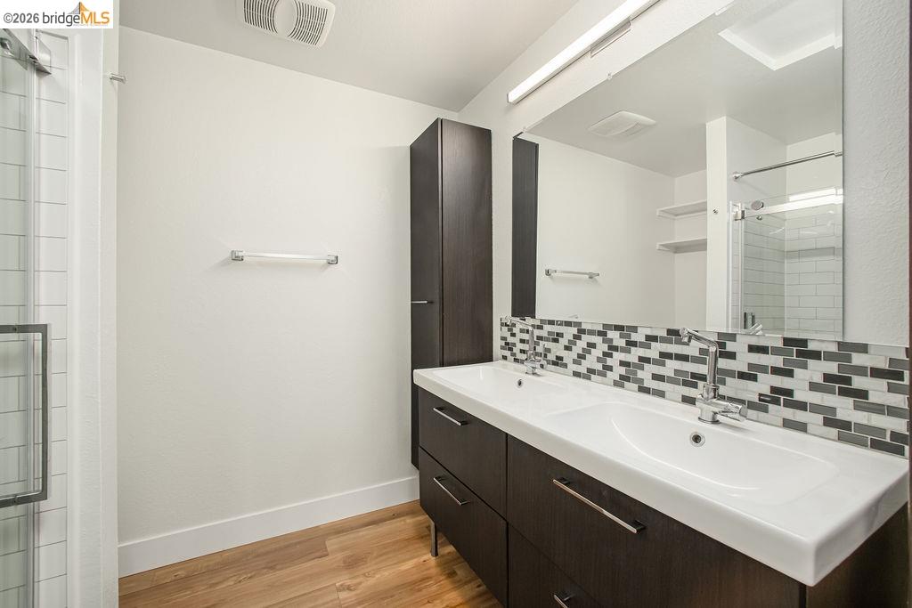Detail Gallery Image 16 of 32 For 802 Dover, Hercules,  CA 94547 - 2 Beds | 1 Baths