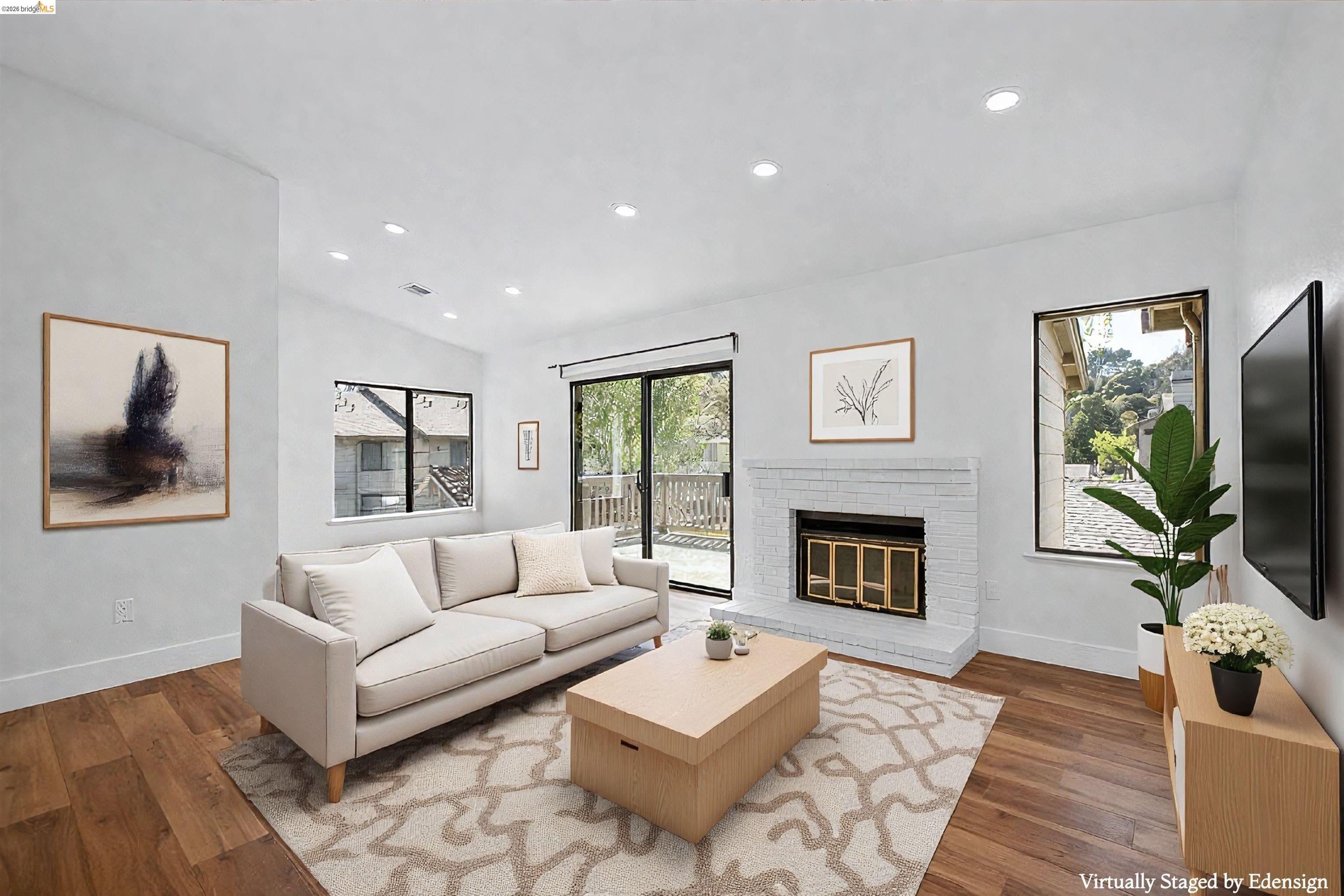 Detail Gallery Image 3 of 32 For 802 Dover, Hercules,  CA 94547 - 2 Beds | 1 Baths