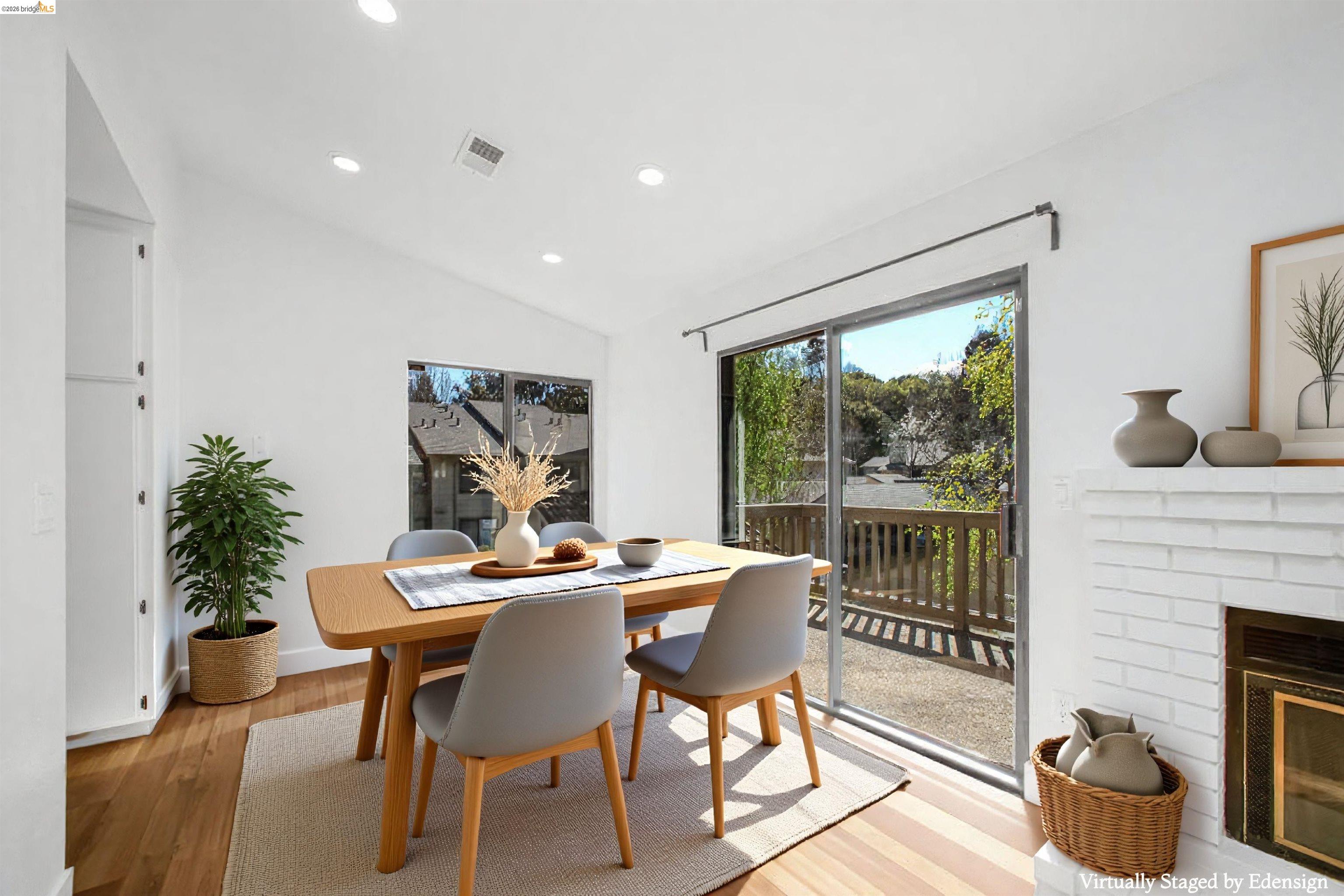 Detail Gallery Image 5 of 32 For 802 Dover, Hercules,  CA 94547 - 2 Beds | 1 Baths