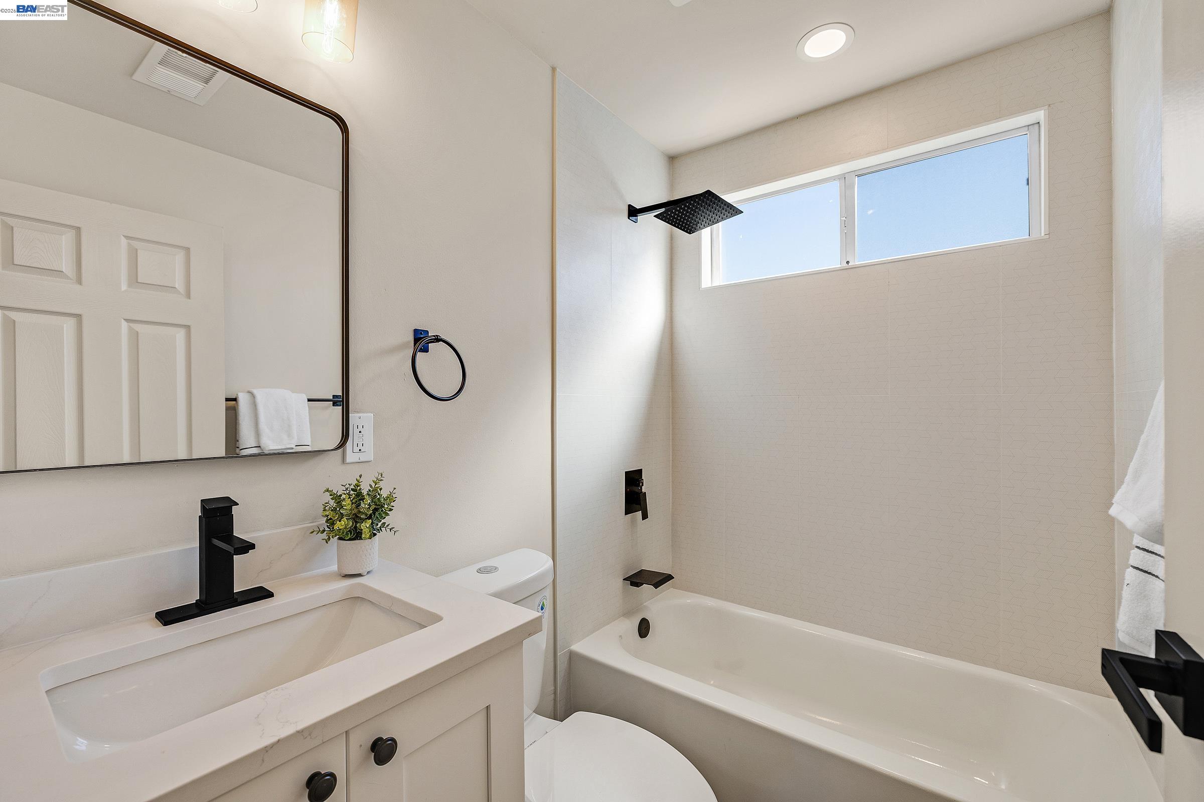 Detail Gallery Image 23 of 30 For 39773 Costa Way, Fremont,  CA 94538 - 4 Beds | 2 Baths