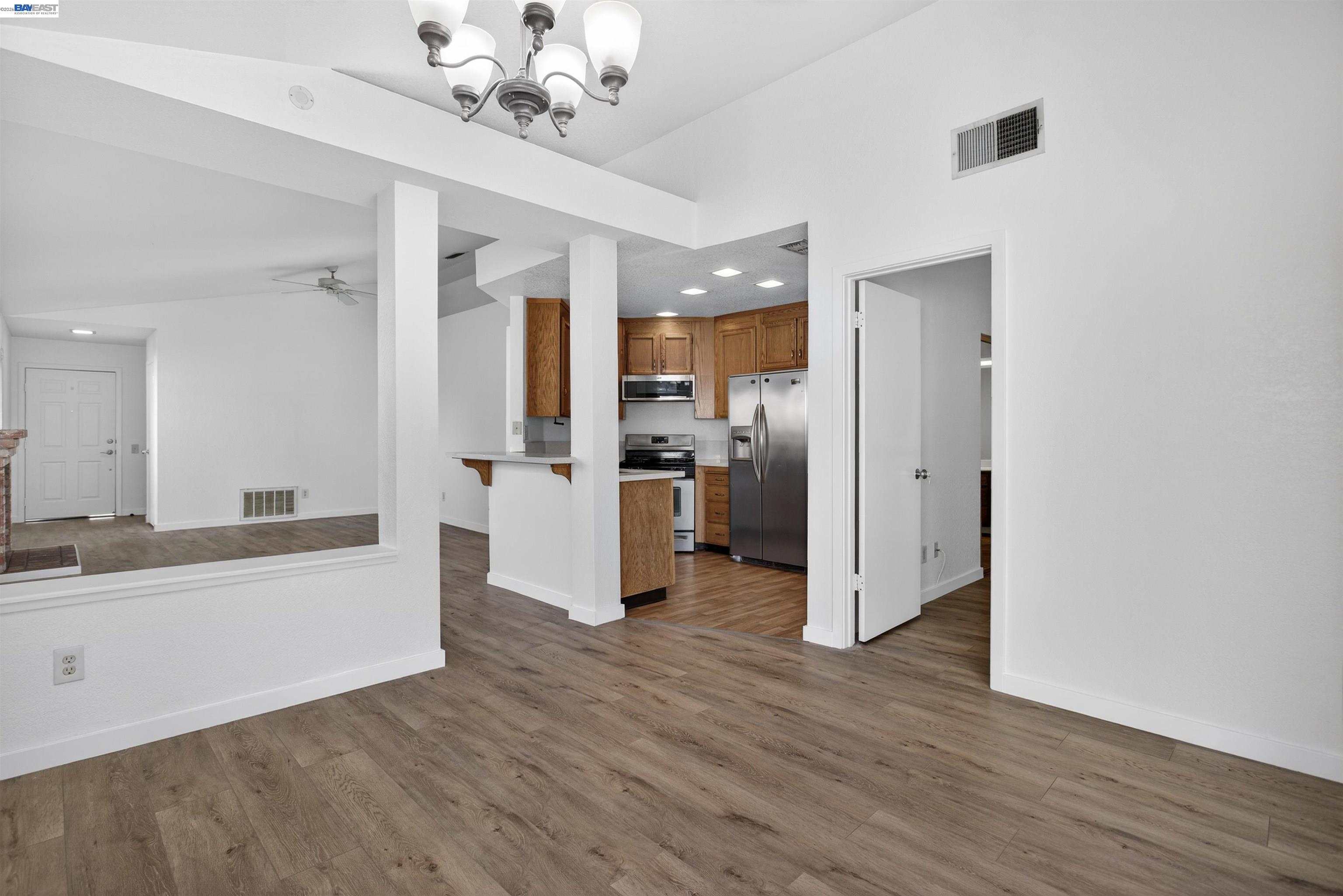 Detail Gallery Image 8 of 17 For 735 Timberline Ter, Brentwood,  CA 94513 - 3 Beds | 2 Baths