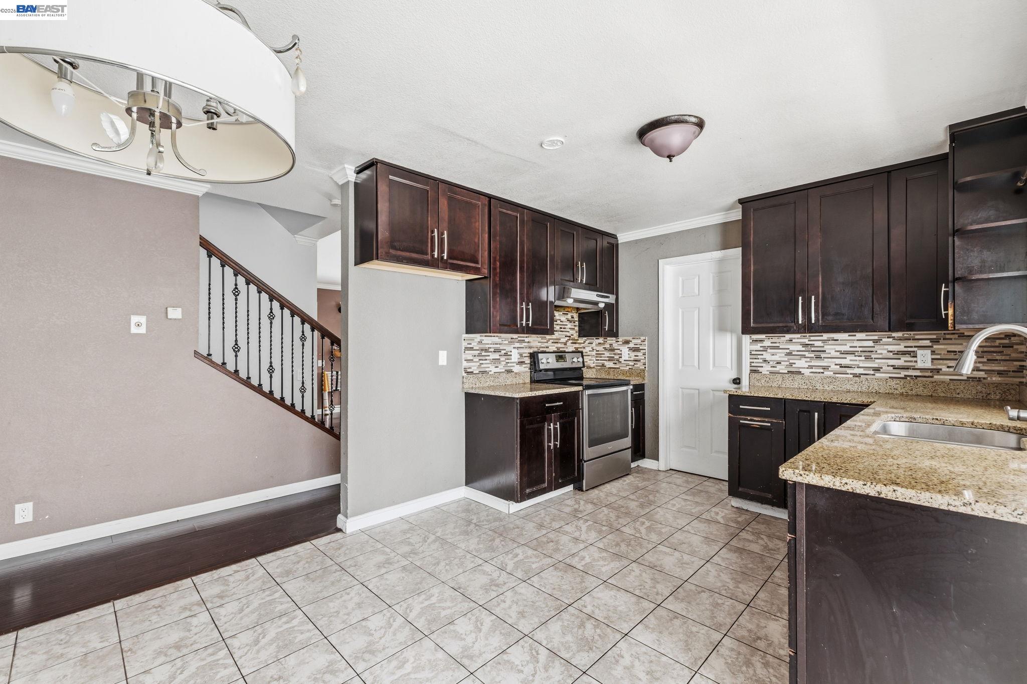 Detail Gallery Image 25 of 52 For 3337 San Pablo Ct, Union City,  CA 94587 - 4 Beds | 3 Baths