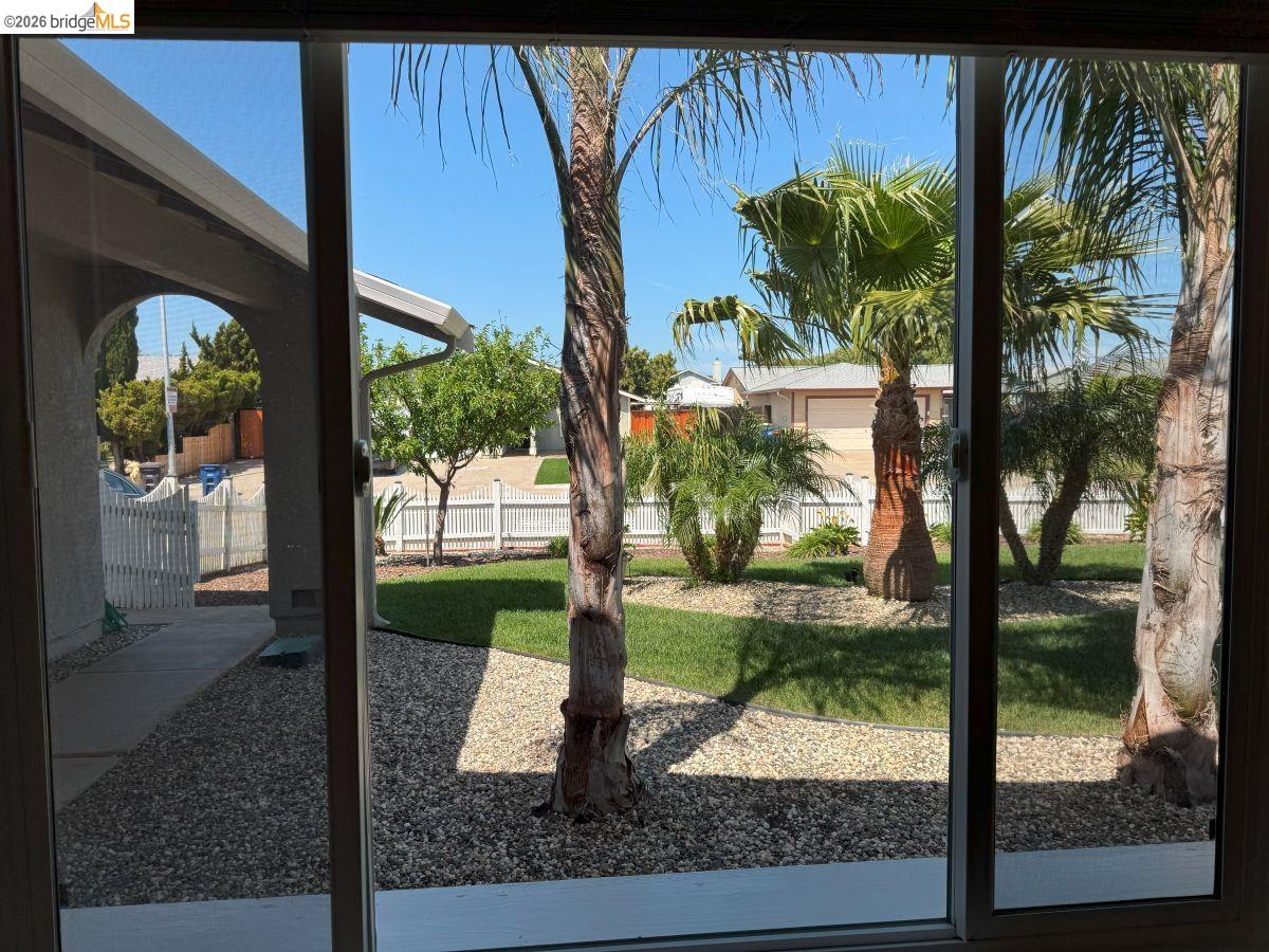 Detail Gallery Image 6 of 36 For 1769 Teresa Ln, Oakley,  CA 94561 - 3 Beds | 2 Baths