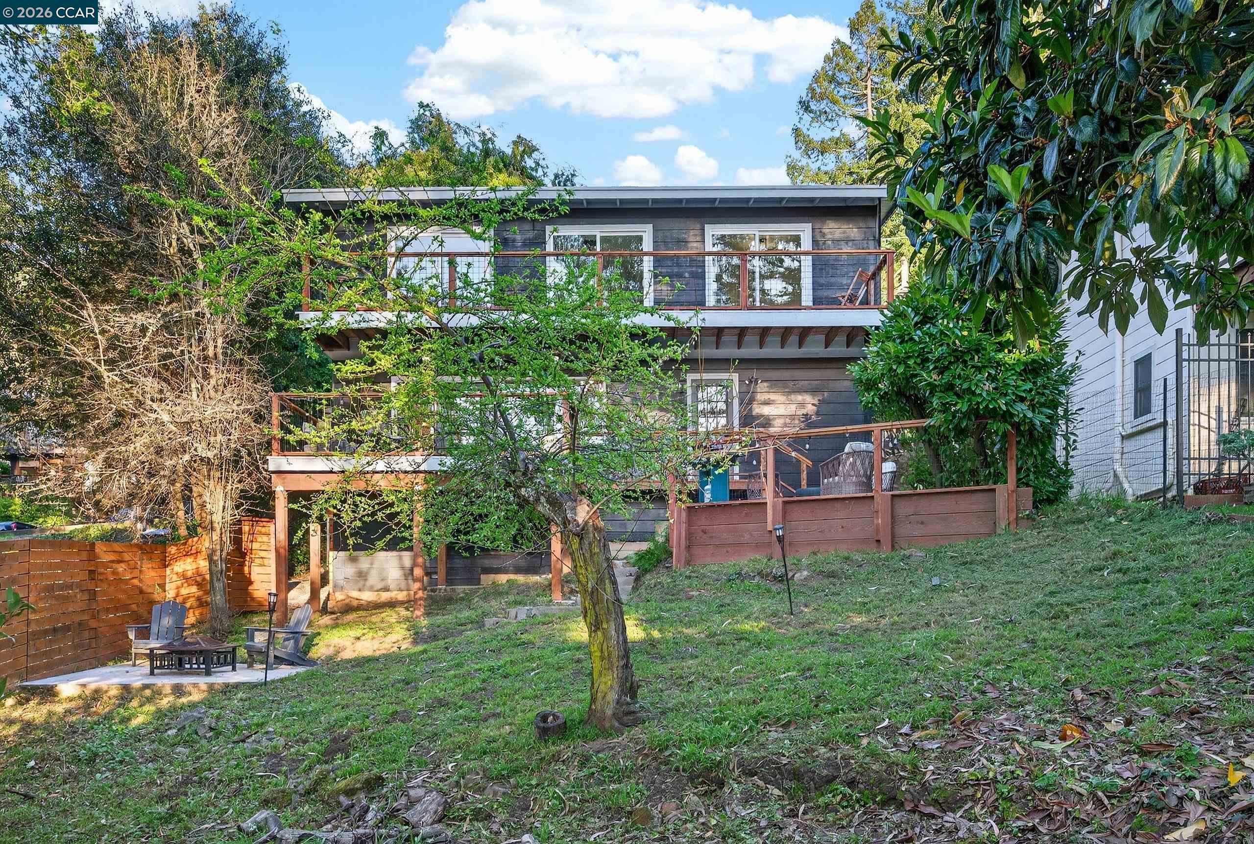 Front Image Thumbnail for CC41126378