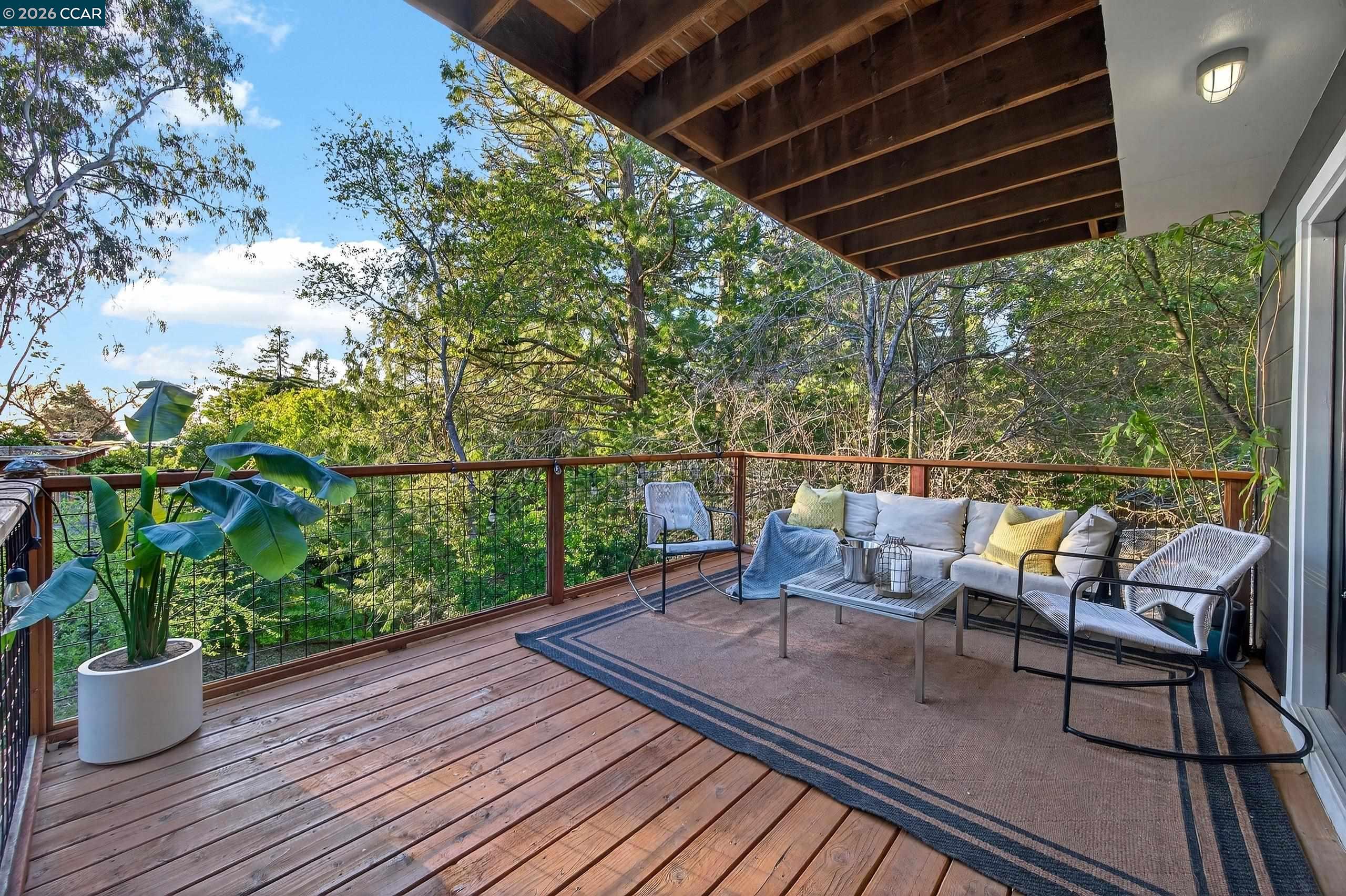 Detail Gallery Image 34 of 58 For 230 Fairlawn Dr, Berkeley,  CA 94708 - 4 Beds | 2 Baths