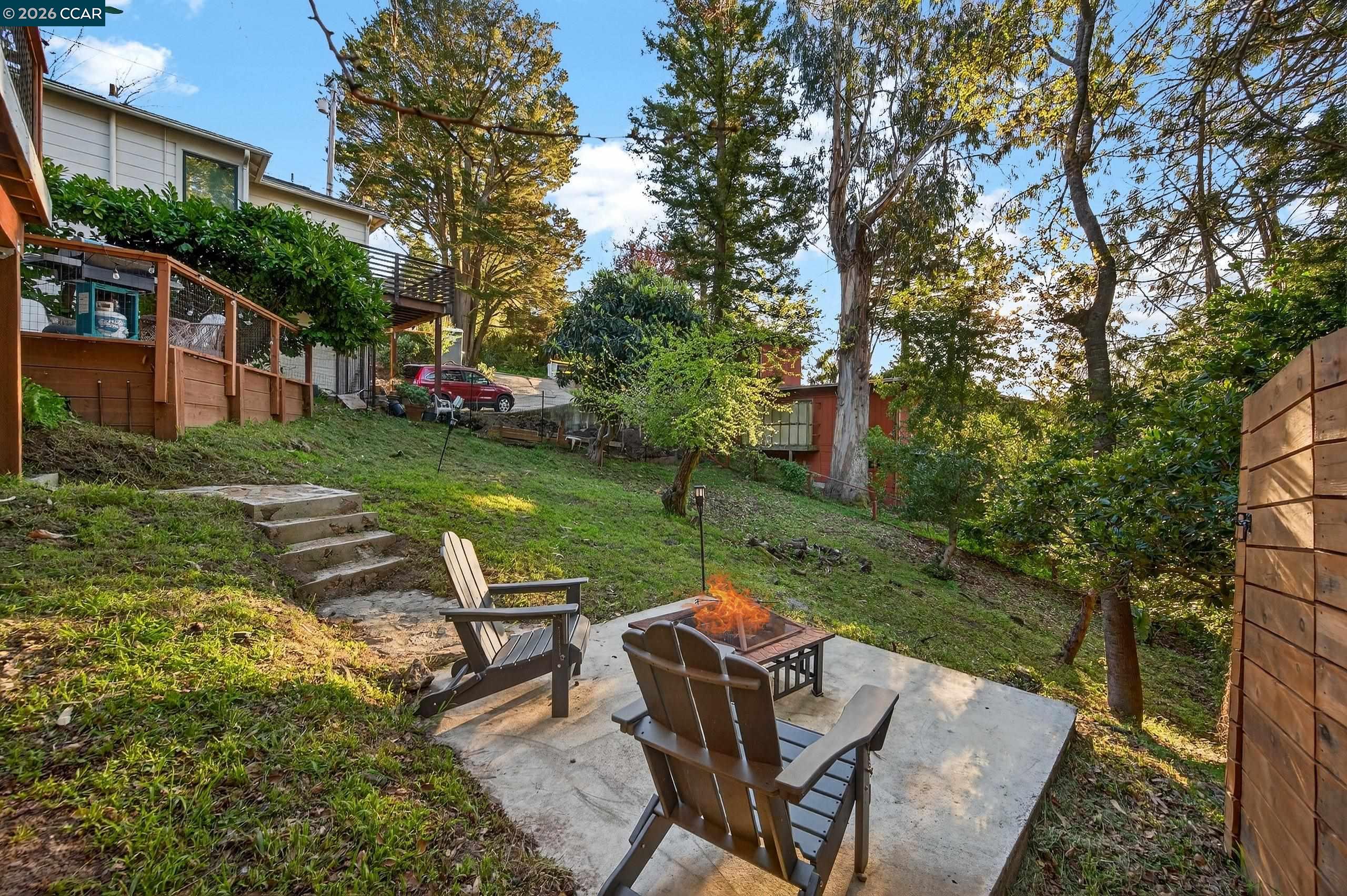 Detail Gallery Image 41 of 58 For 230 Fairlawn Dr, Berkeley,  CA 94708 - 4 Beds | 2 Baths