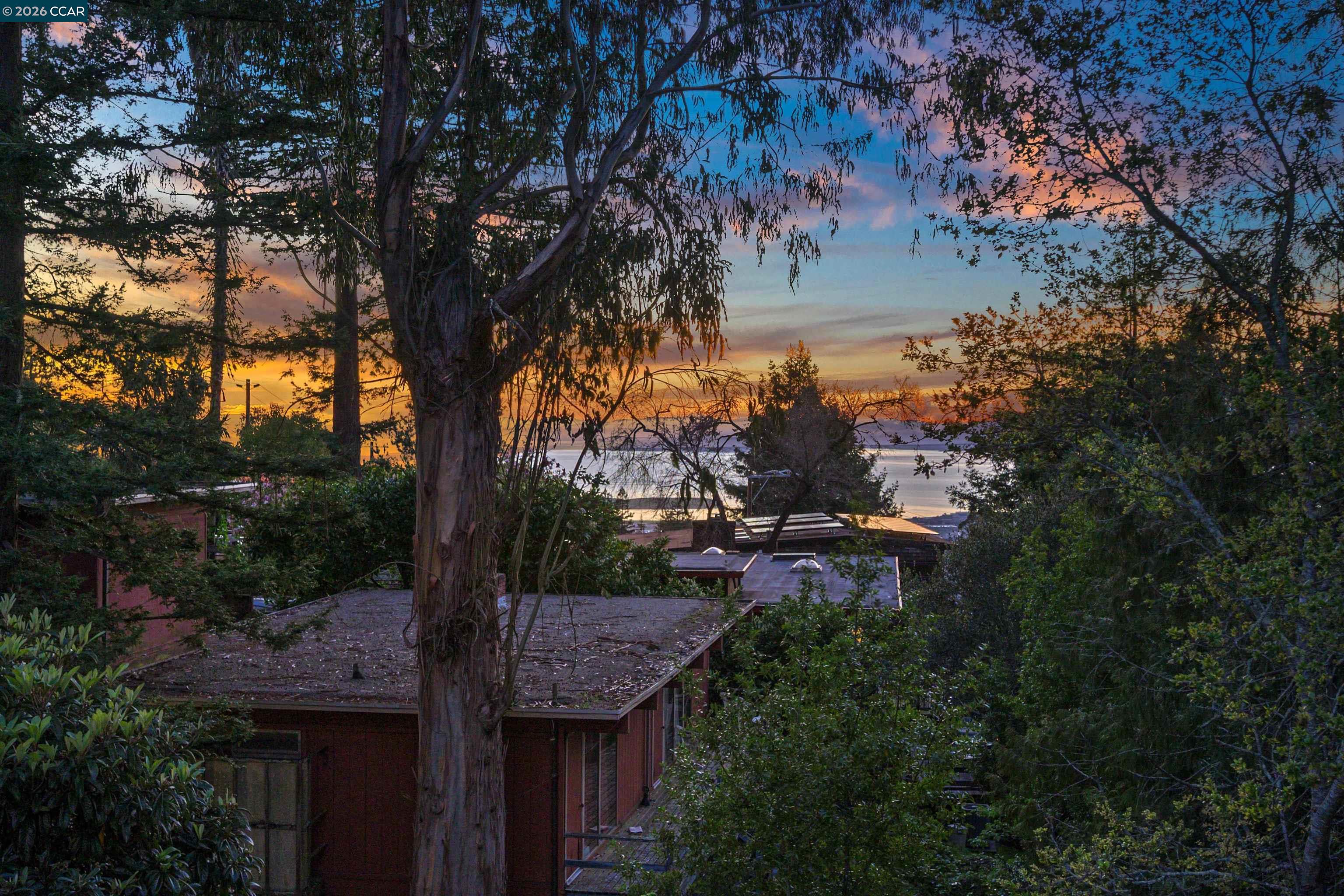 Detail Gallery Image 54 of 58 For 230 Fairlawn Dr, Berkeley,  CA 94708 - 4 Beds | 2 Baths