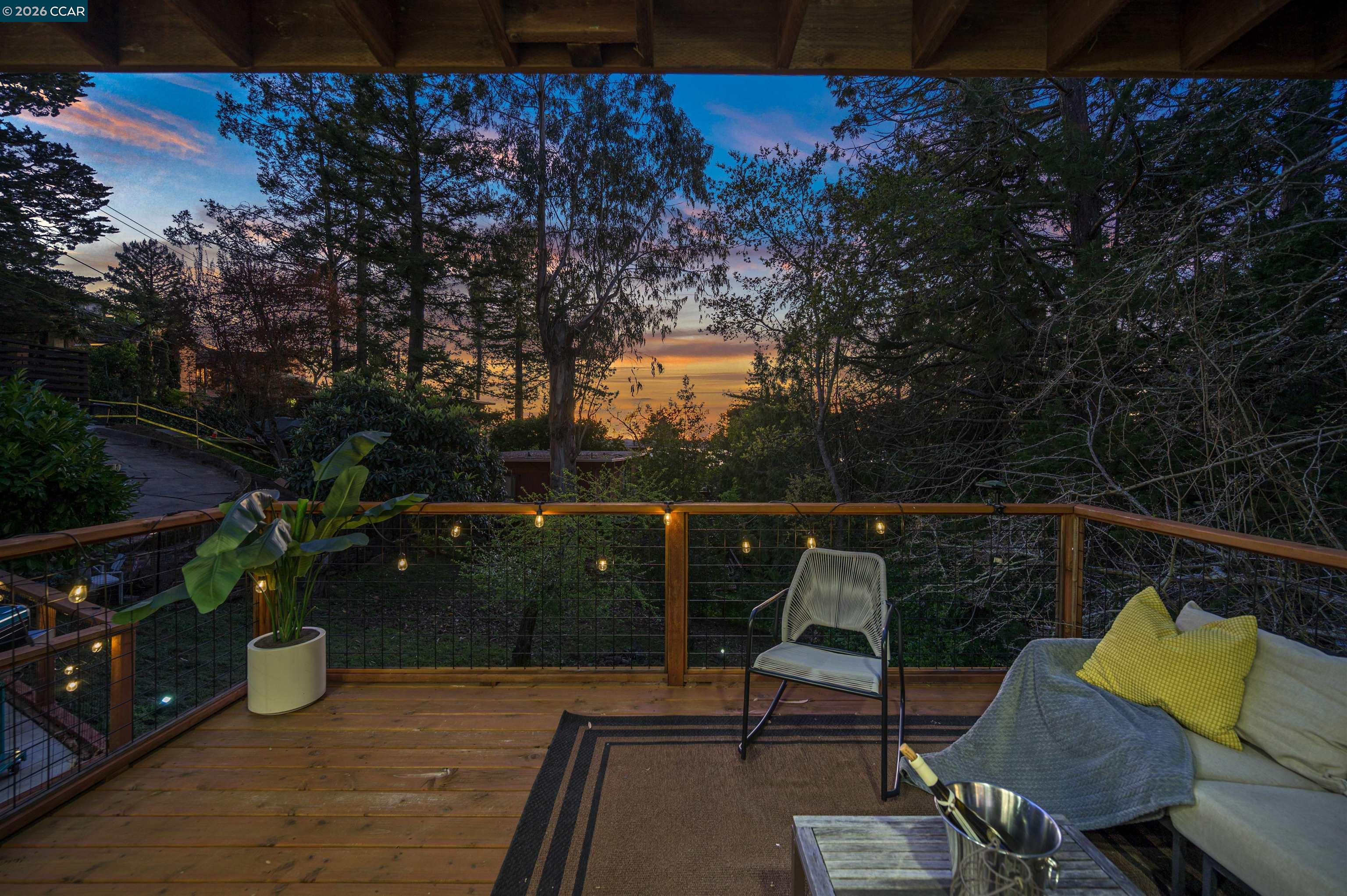 Detail Gallery Image 56 of 58 For 230 Fairlawn Dr, Berkeley,  CA 94708 - 4 Beds | 2 Baths