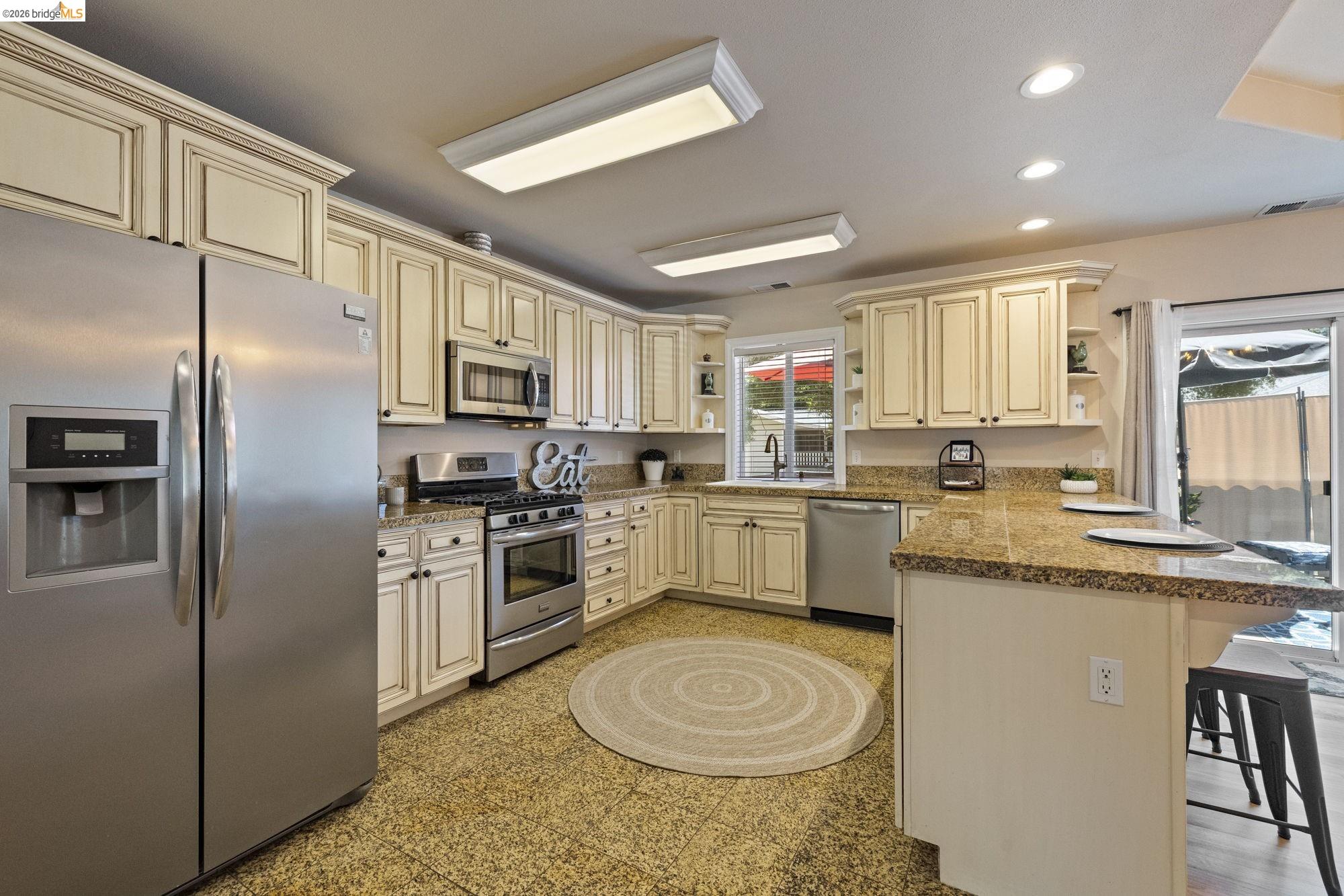 Detail Gallery Image 12 of 60 For 20686 Crest Pine Easement, Groveland,  CA 95321-9301 - 3 Beds | 2 Baths