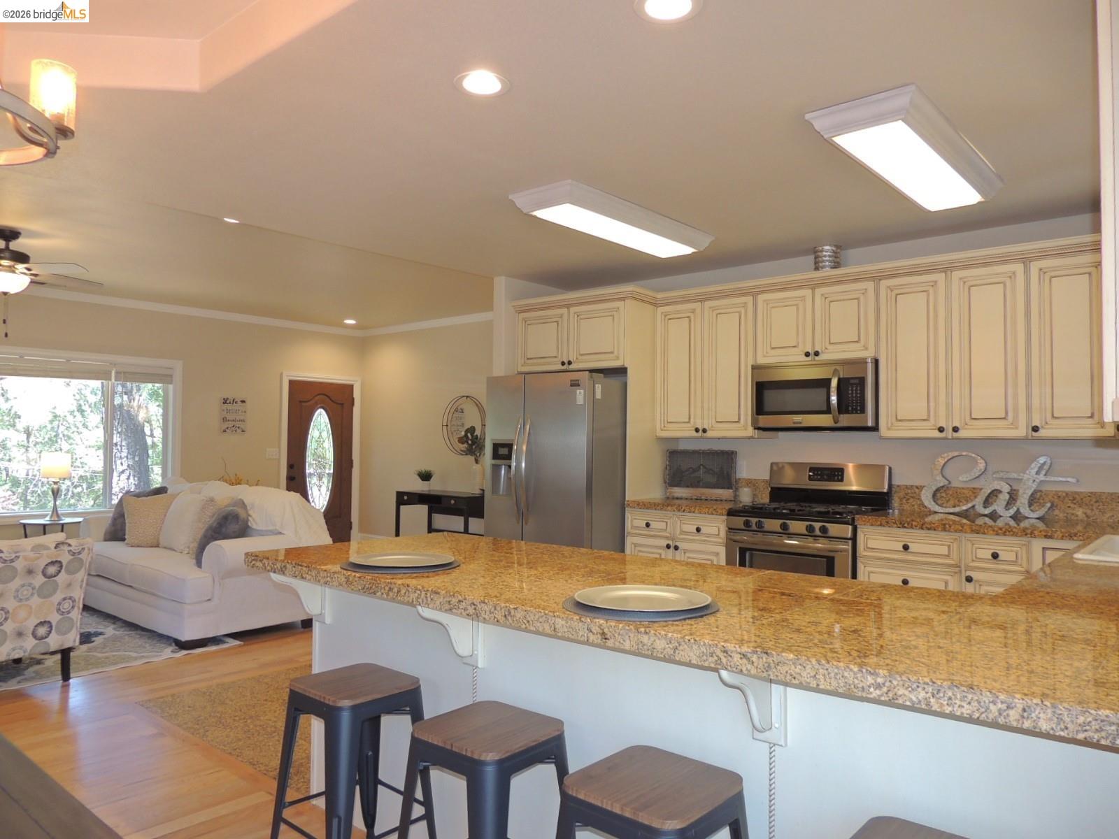 Detail Gallery Image 21 of 60 For 20686 Crest Pine Easement, Groveland,  CA 95321-9301 - 3 Beds | 2 Baths