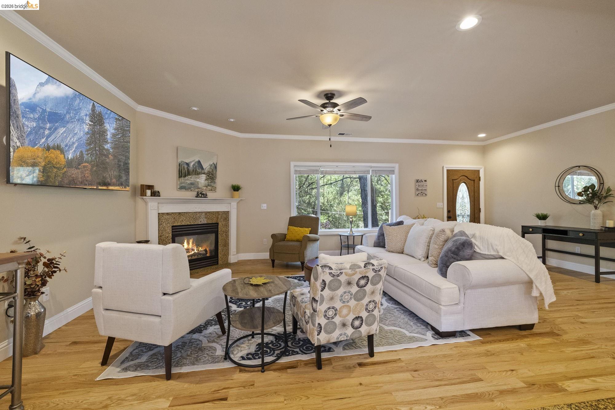 Detail Gallery Image 10 of 60 For 20686 Crest Pine Easement, Groveland,  CA 95321-9301 - 3 Beds | 2 Baths