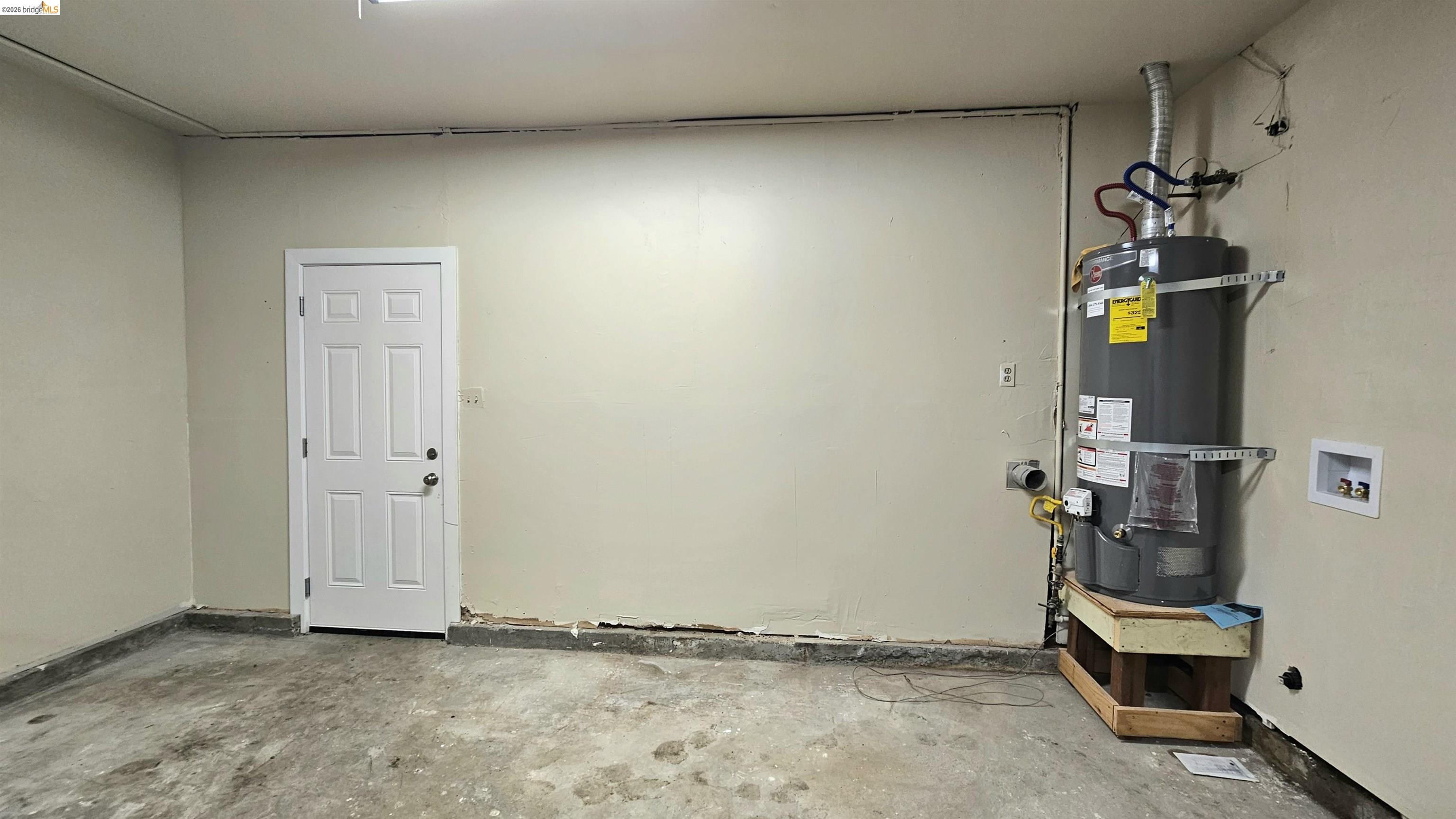 Detail Gallery Image 23 of 25 For 95 W Leland Rd, Pittsburg,  CA 94565 - 3 Beds | 2 Baths