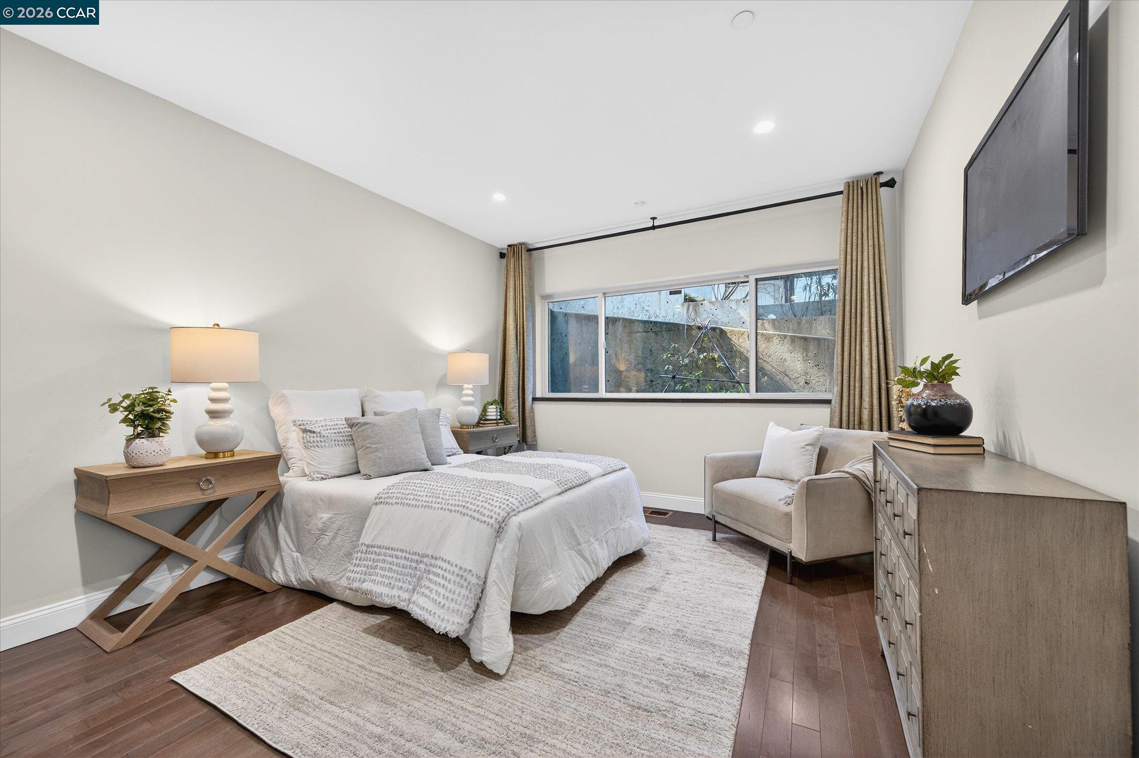 Detail Gallery Image 15 of 28 For 137 Rudgear Dr, Walnut Creek,  CA 94596 - 5 Beds | 4 Baths