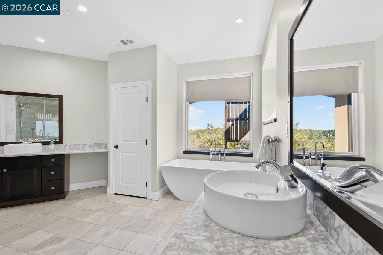 137 Rudgear Dr, Walnut Creek, CA, 94596