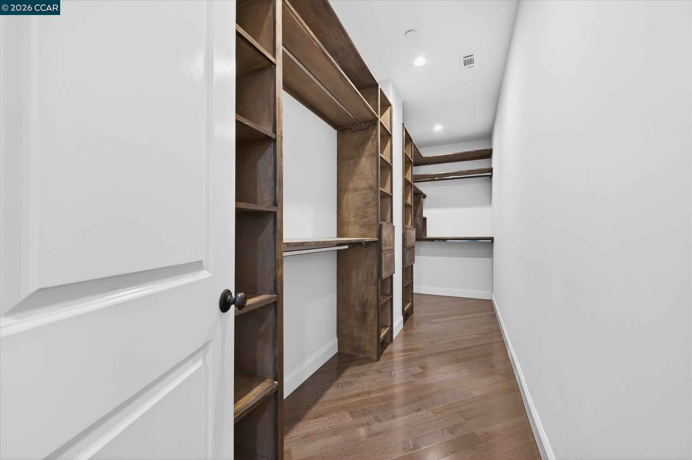 Detail Gallery Image 7 of 28 For 137 Rudgear Dr, Walnut Creek,  CA 94596 - 5 Beds | 4 Baths