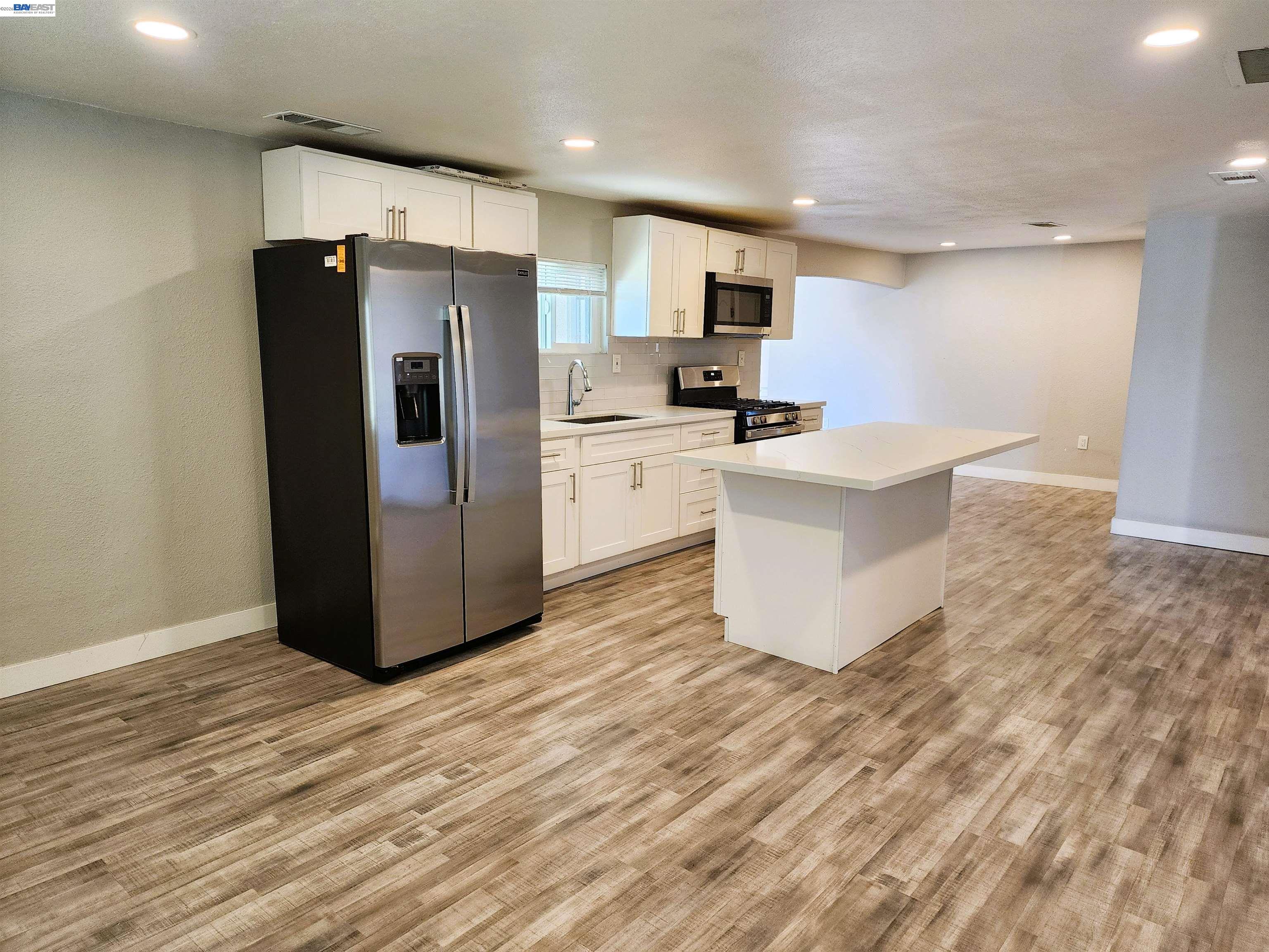 Detail Gallery Image 9 of 28 For 28 W Madill St, Antioch,  CA 94509 - 3 Beds | 2 Baths