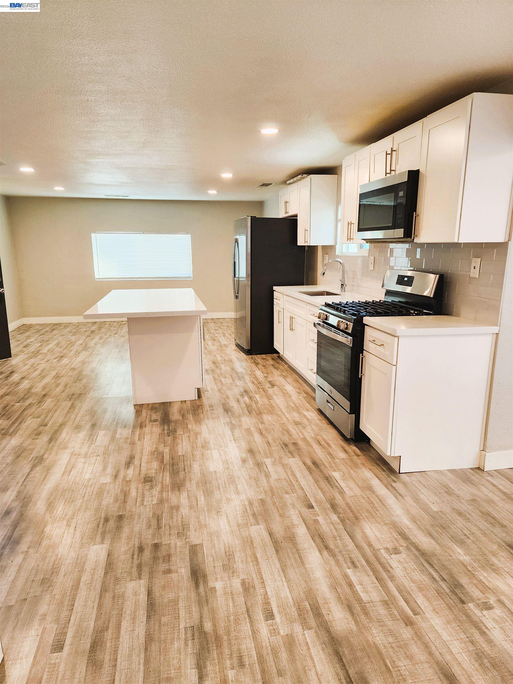 Detail Gallery Image 10 of 28 For 28 W Madill St, Antioch,  CA 94509 - 3 Beds | 2 Baths