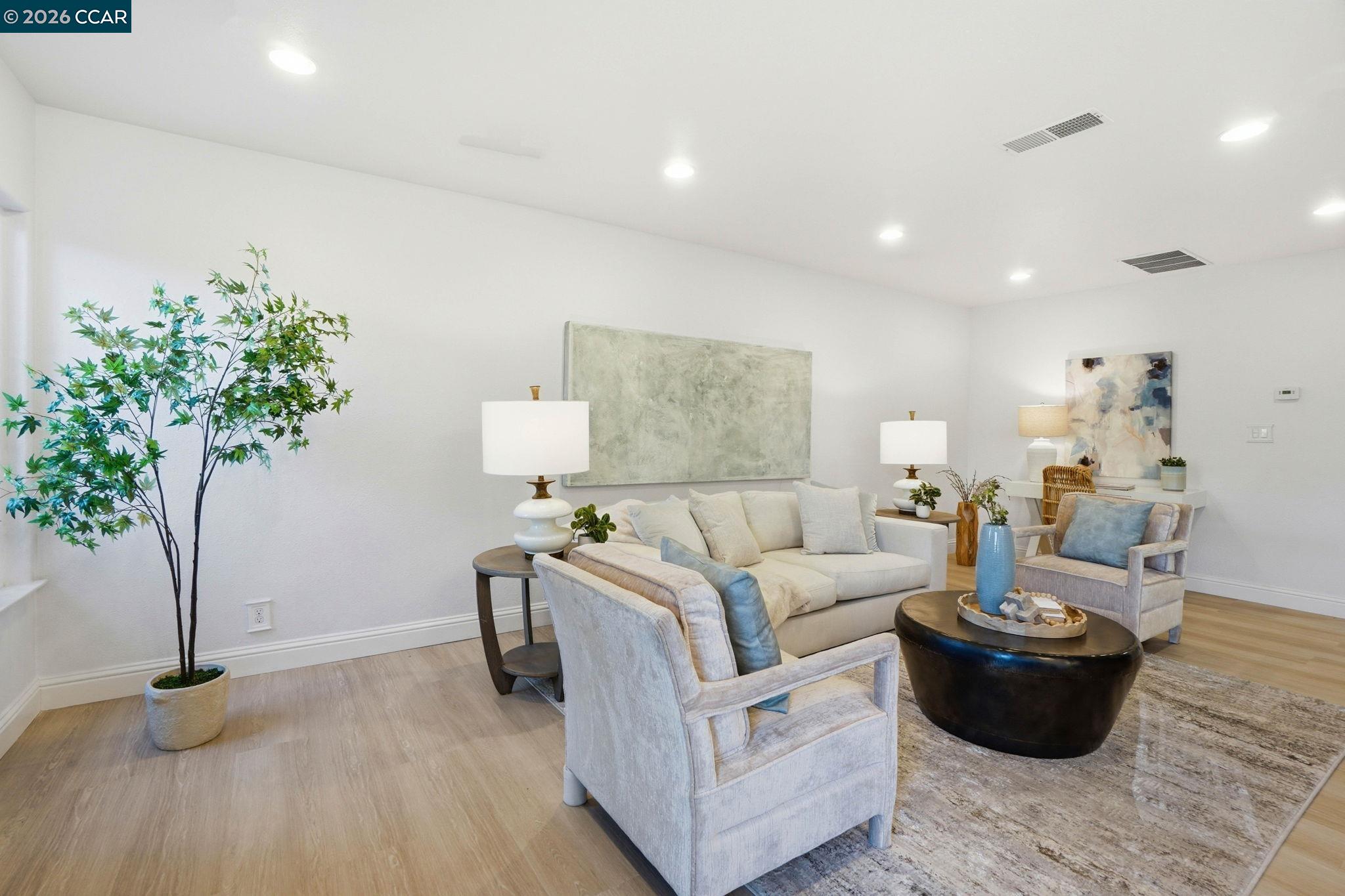 Photo #14: 41126384 Listing: Photo #14