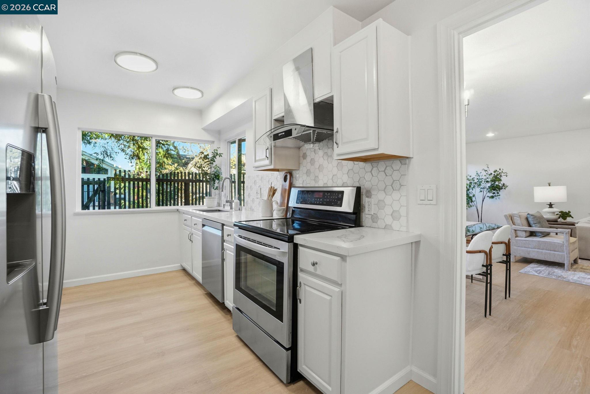 Photo #15: 41126384 Listing: Photo #15