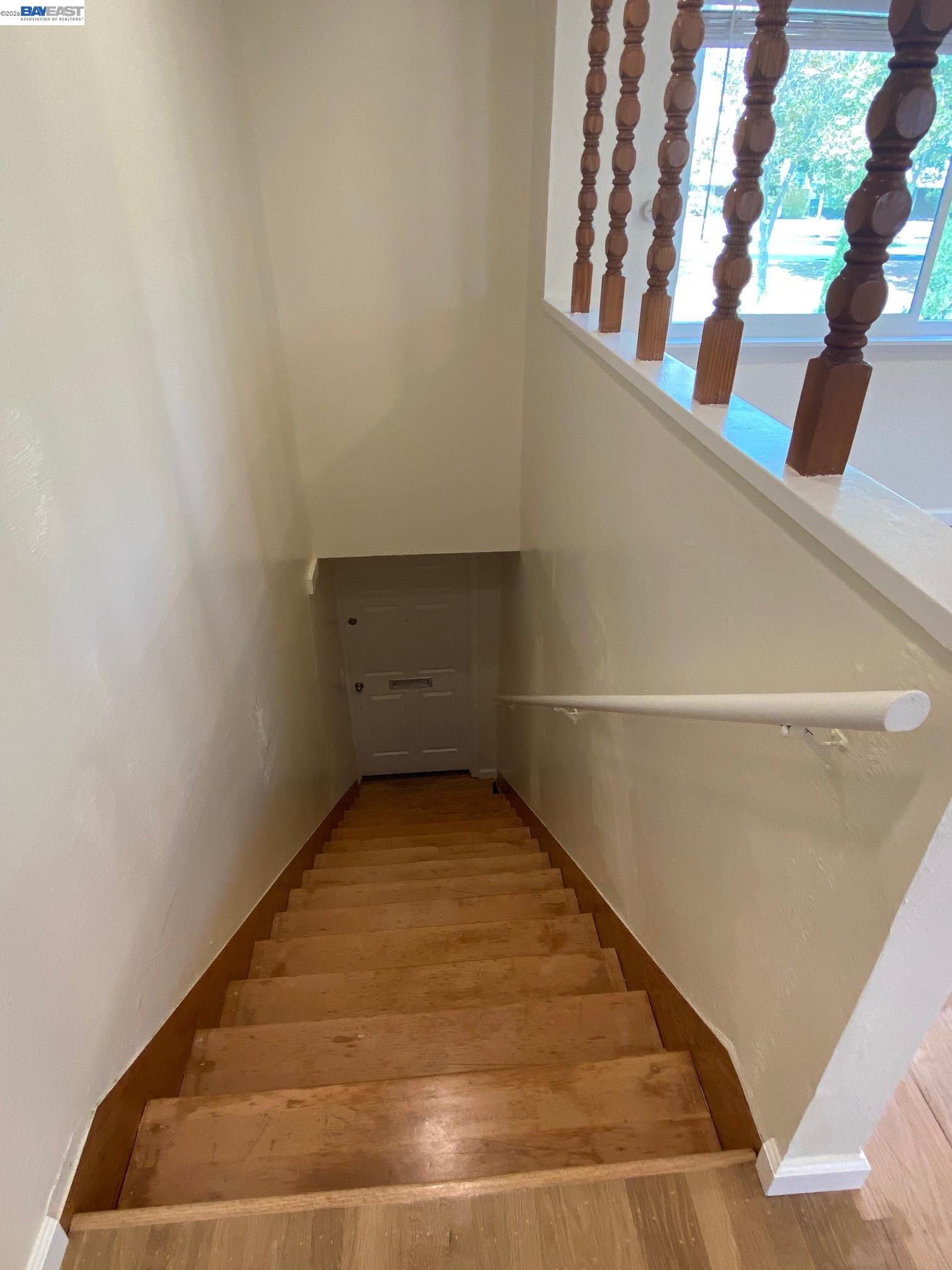 Detail Gallery Image 39 of 56 For 820 Island Dr, Alameda,  CA 94502 - 7 Beds | 3 Baths