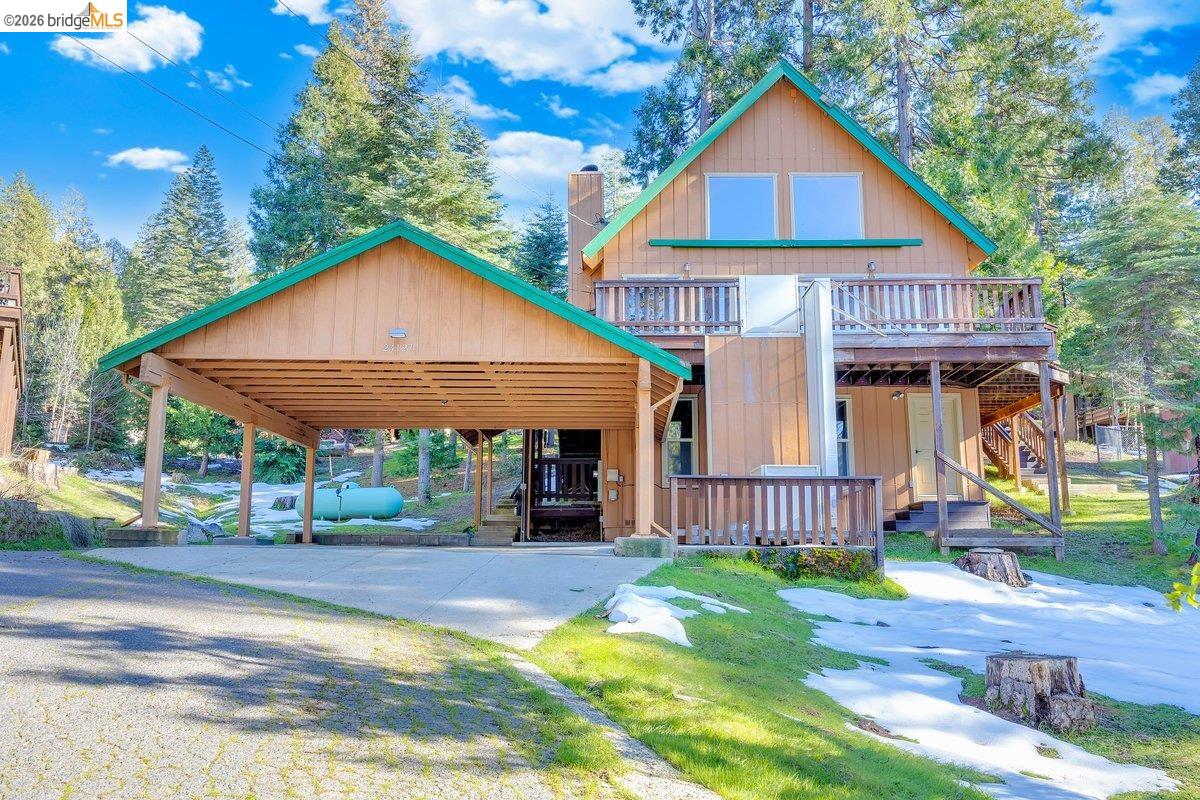 Detail Gallery Image 2 of 36 For 24127 Paipu Rd, Mi Wuk Village,  CA 95346 - 3 Beds | 2 Baths