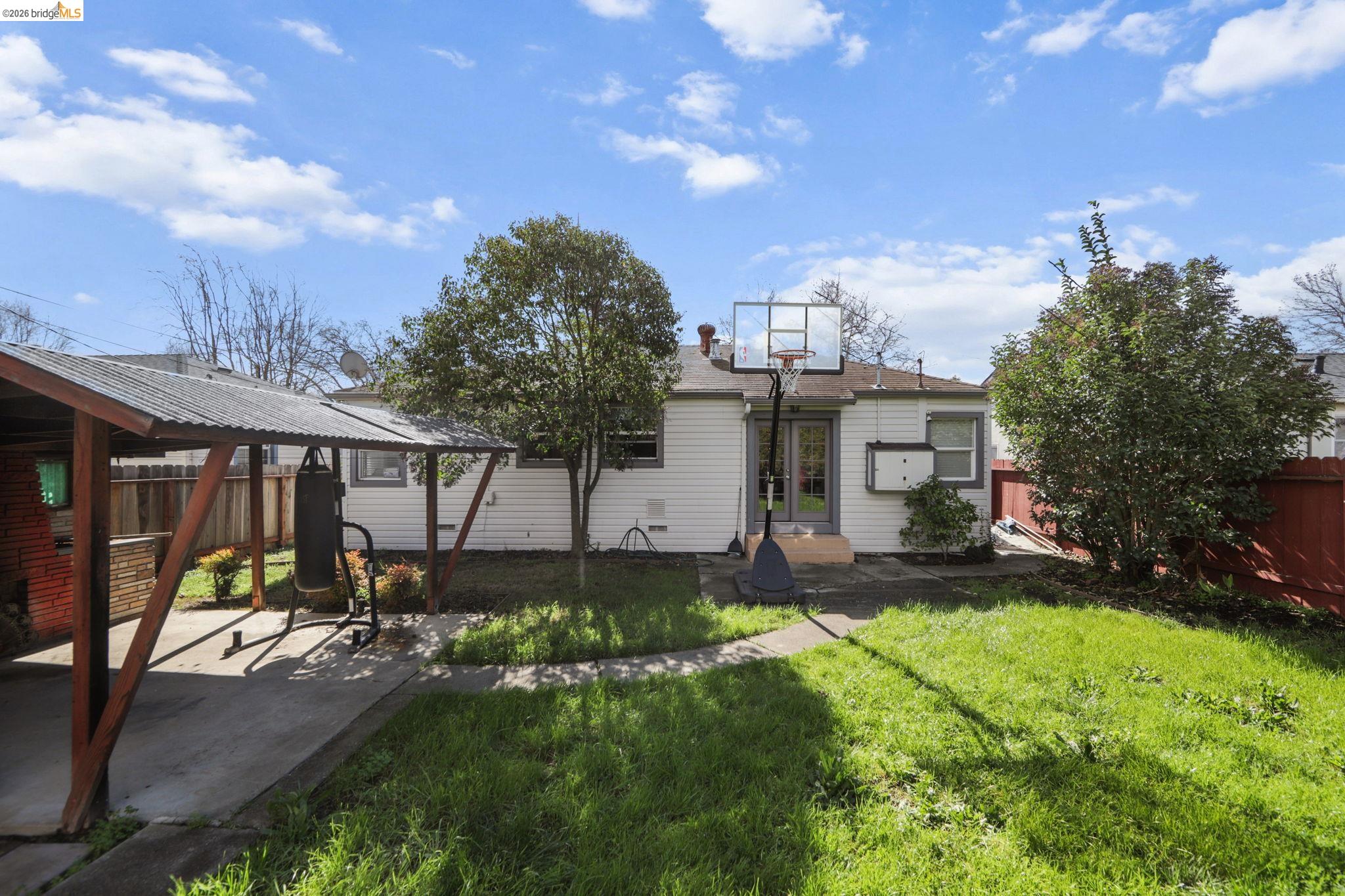 Detail Gallery Image 16 of 34 For 104 Foster St, Vallejo,  CA 94591 - 3 Beds | 1 Baths