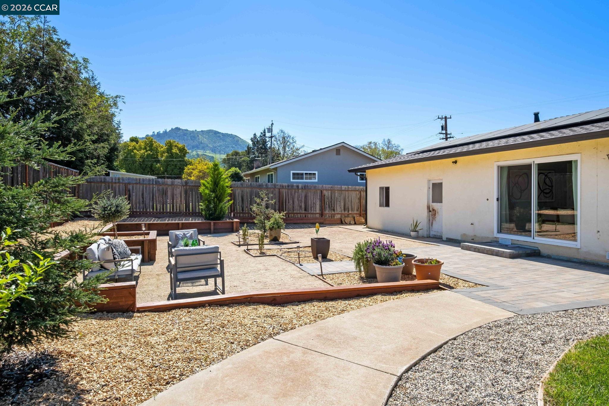 Detail Gallery Image 33 of 50 For 1394 El Camino Dr, Clayton,  CA 94517 - 3 Beds | 2 Baths