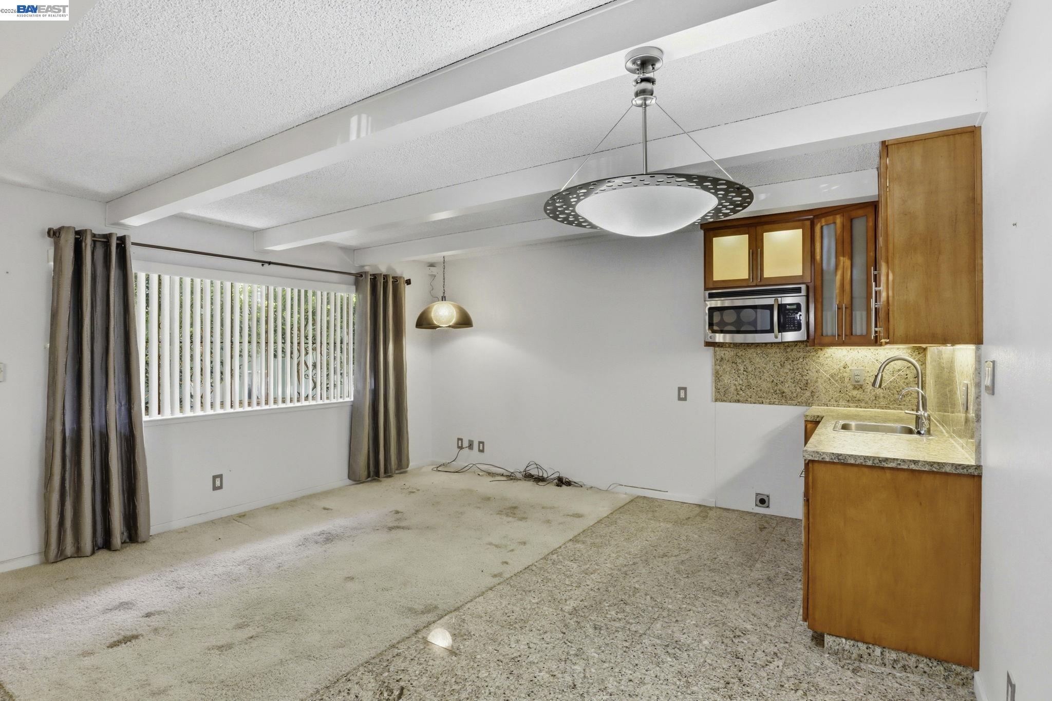 Detail Gallery Image 33 of 48 For 2550 Damuth St, Oakland,  CA 94602 - – Beds | – Baths