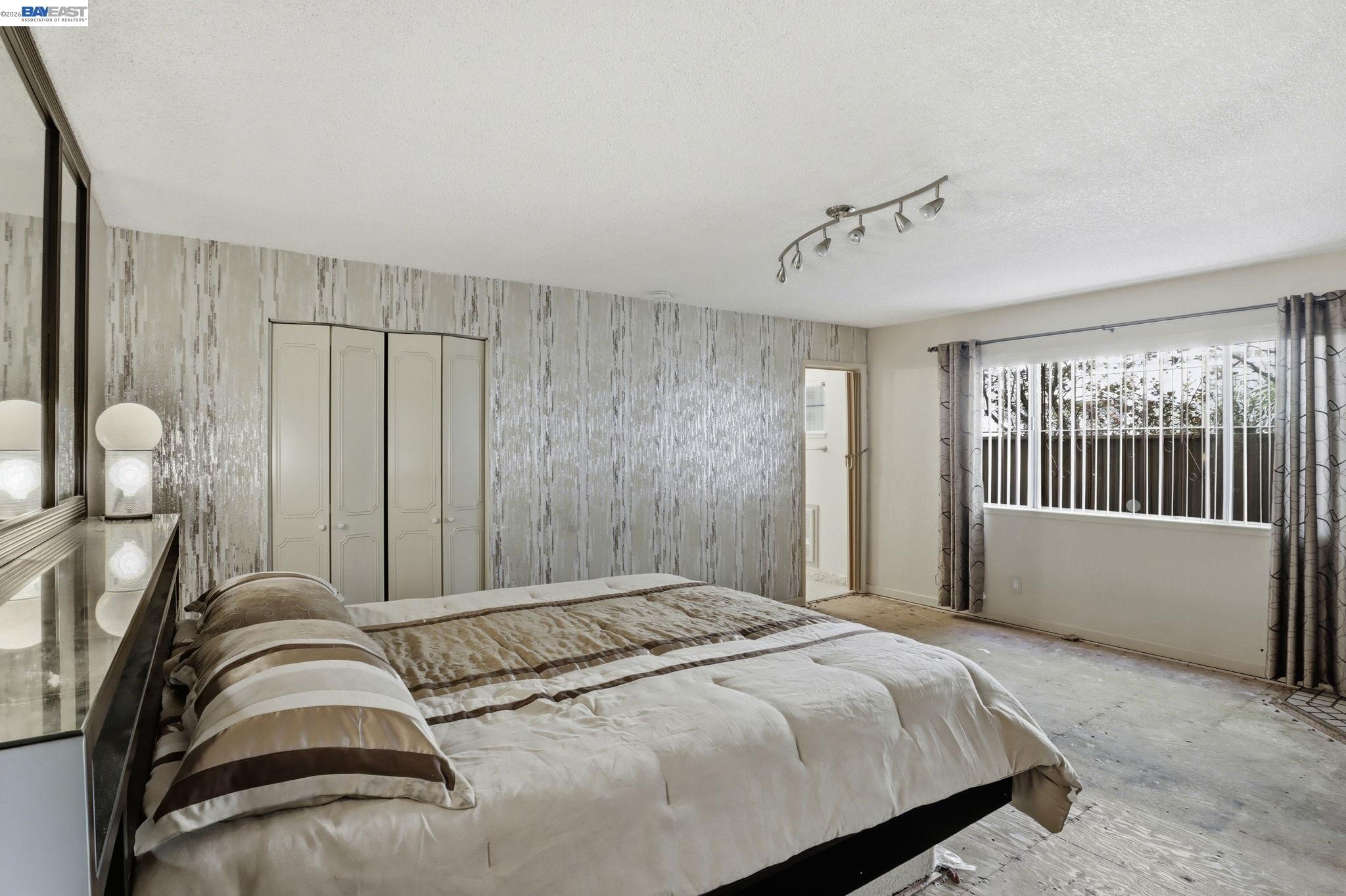 Detail Gallery Image 36 of 48 For 2550 Damuth St, Oakland,  CA 94602 - – Beds | – Baths