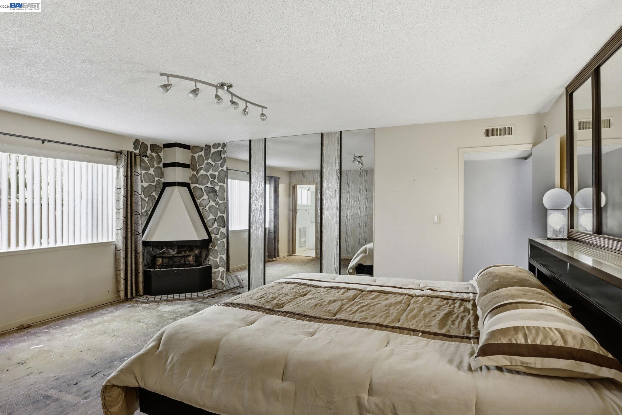 Detail Gallery Image 37 of 48 For 2550 Damuth St, Oakland,  CA 94602 - – Beds | – Baths