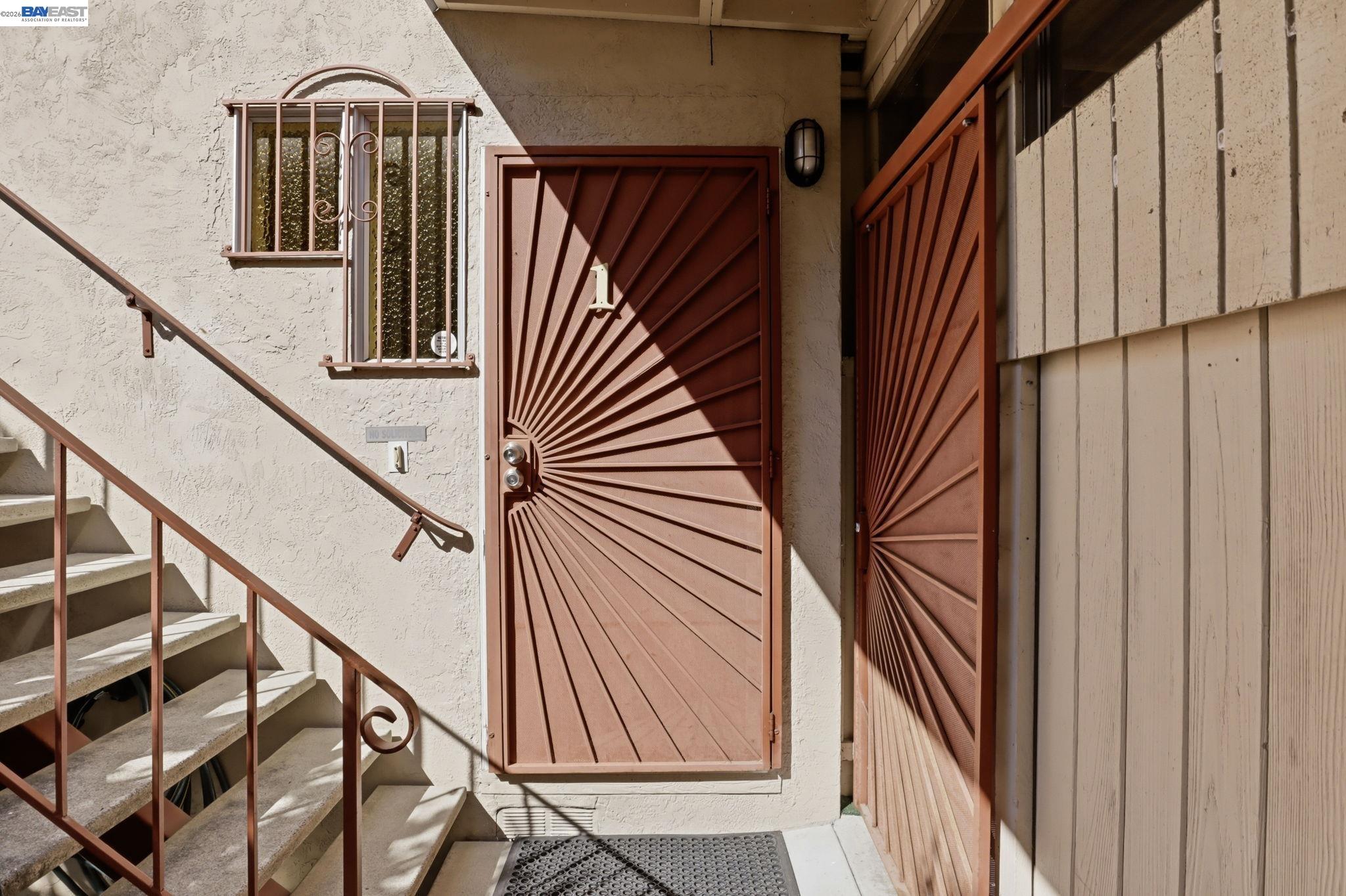 Detail Gallery Image 9 of 48 For 2550 Damuth St, Oakland,  CA 94602 - – Beds | – Baths