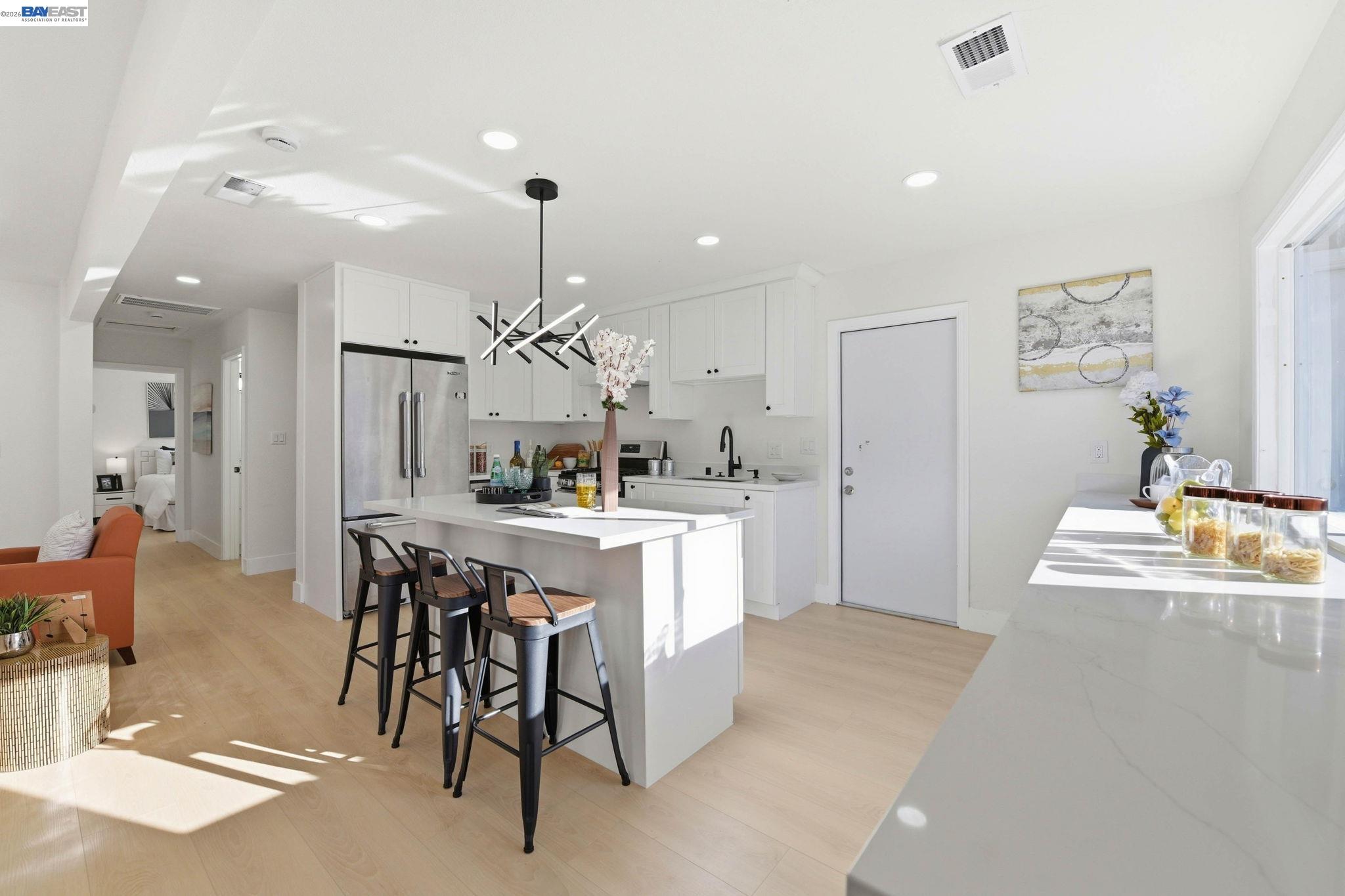 Detail Gallery Image 11 of 44 For 137 Tamarack Dr, Union City,  CA 94587 - 4 Beds | 3 Baths