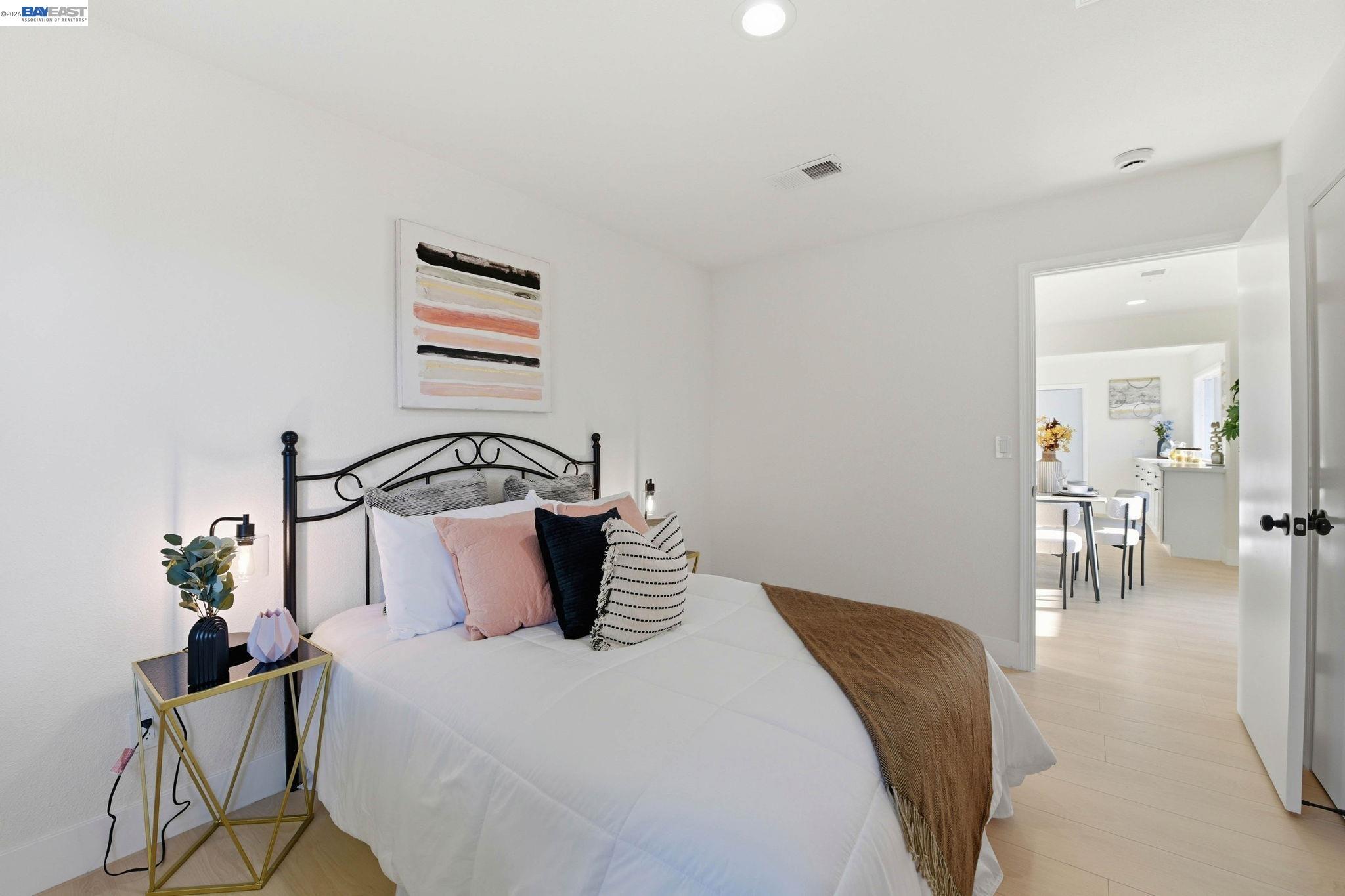 Detail Gallery Image 20 of 44 For 137 Tamarack Dr, Union City,  CA 94587 - 4 Beds | 3 Baths