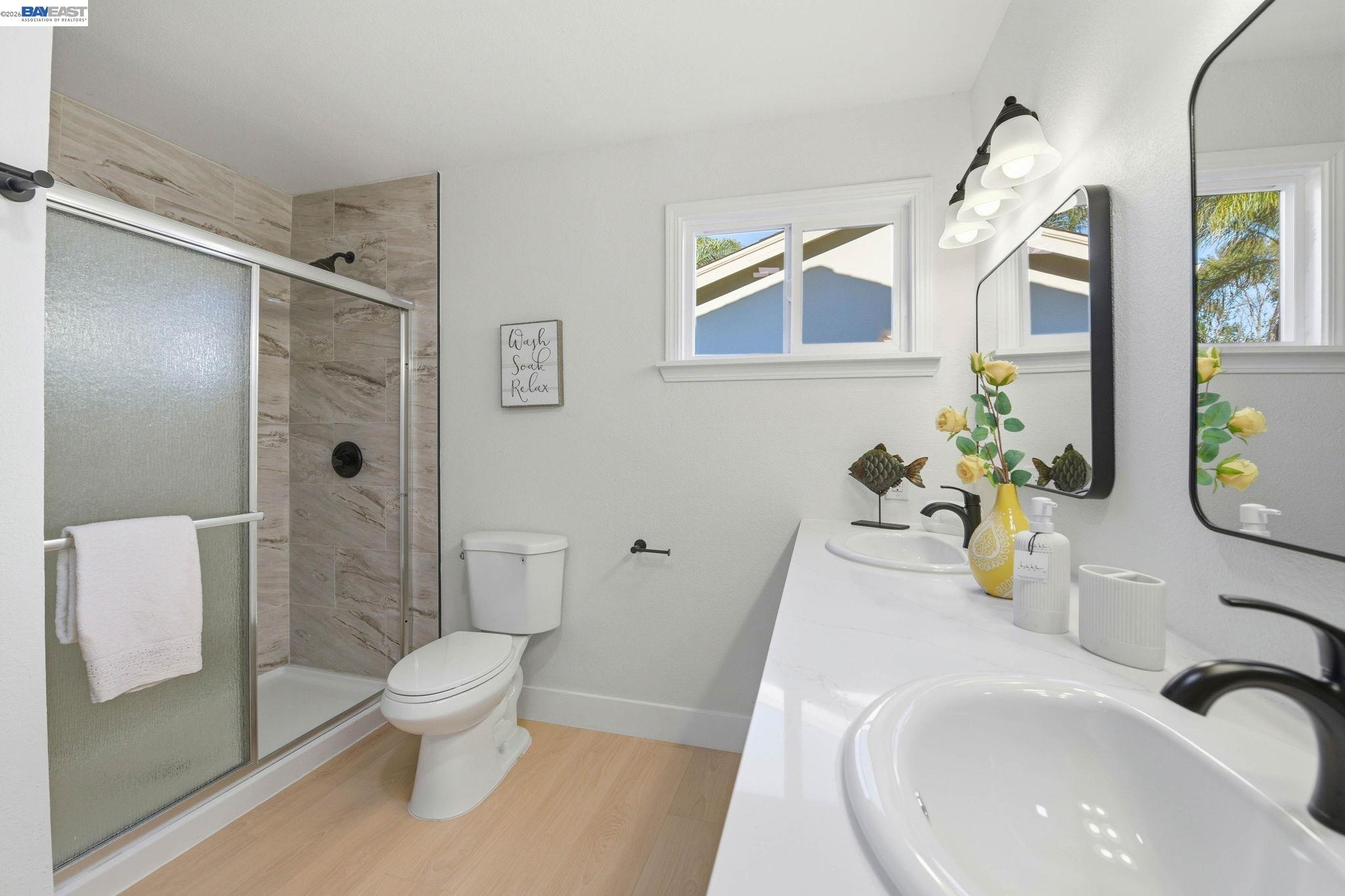 Detail Gallery Image 34 of 44 For 137 Tamarack Dr, Union City,  CA 94587 - 4 Beds | 3 Baths