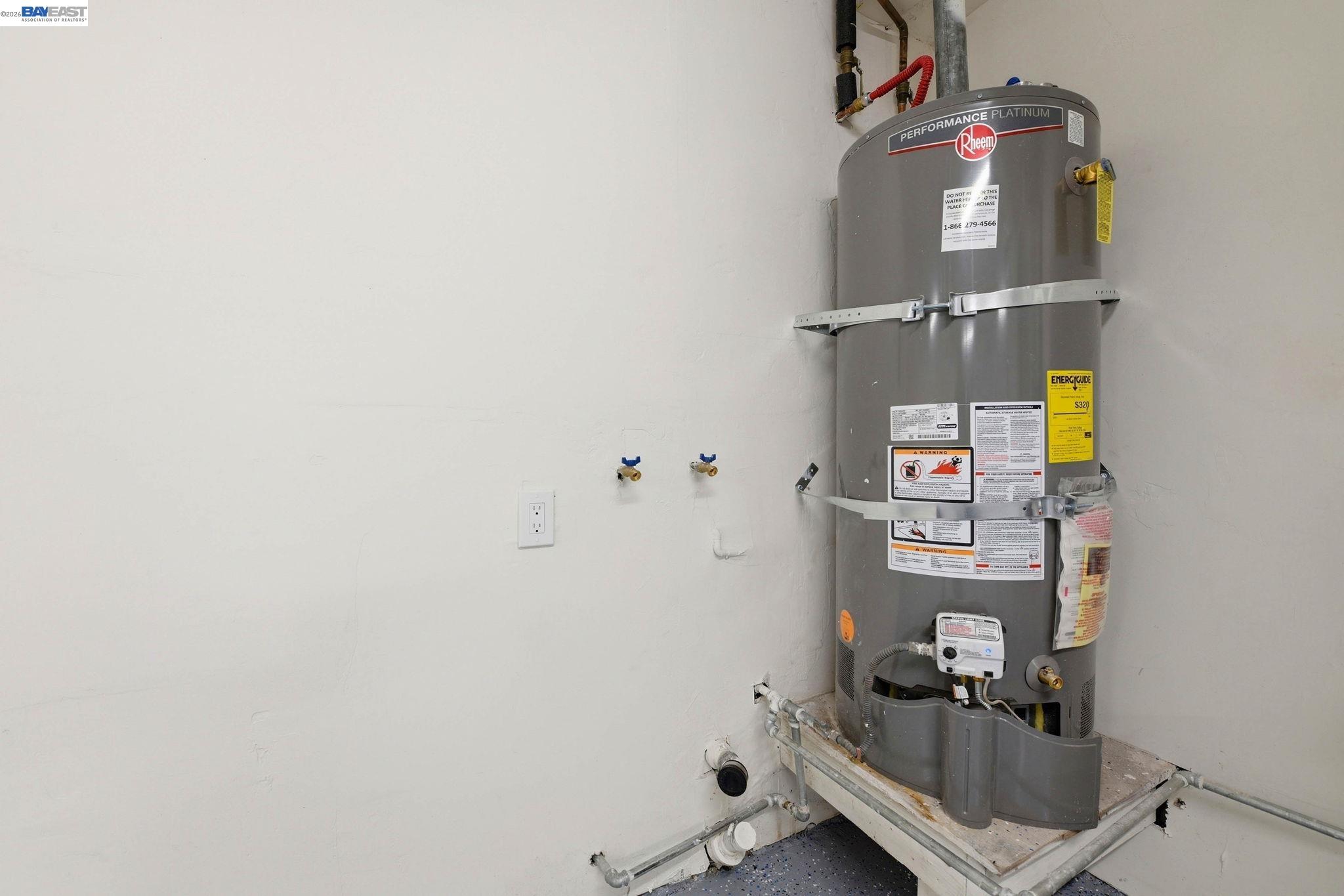 Detail Gallery Image 37 of 44 For 137 Tamarack Dr, Union City,  CA 94587 - 4 Beds | 3 Baths