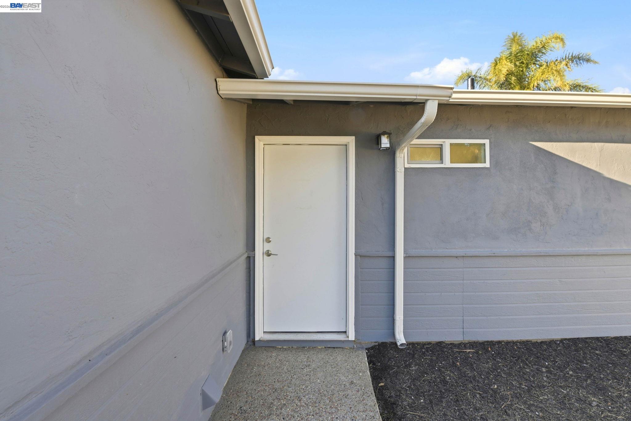 Detail Gallery Image 5 of 44 For 137 Tamarack Dr, Union City,  CA 94587 - 4 Beds | 3 Baths