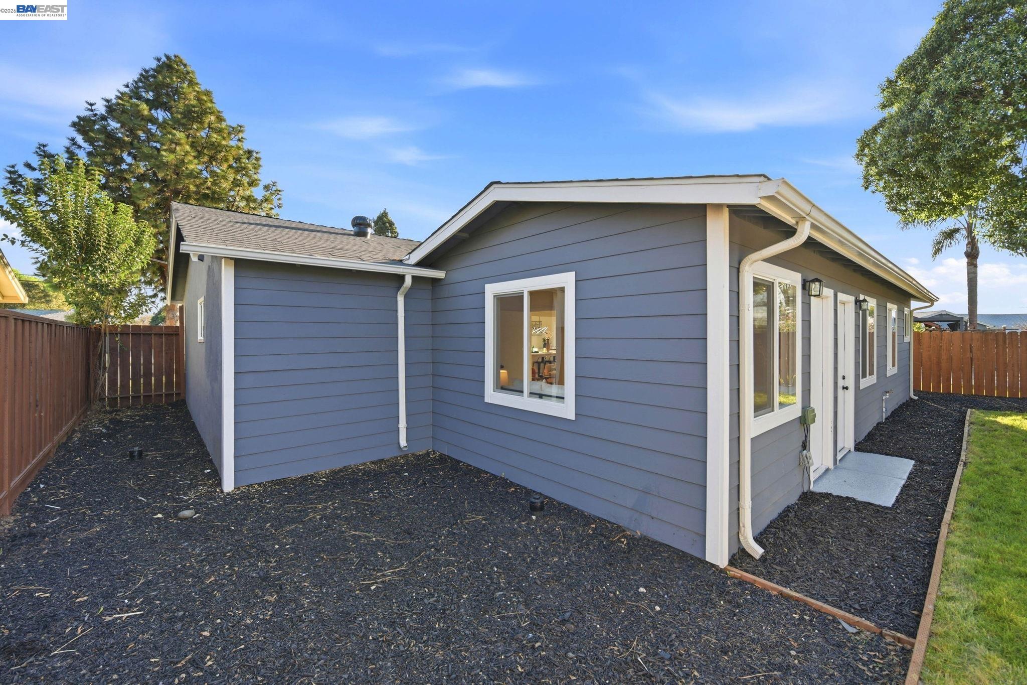 Detail Gallery Image 43 of 44 For 137 Tamarack Dr, Union City,  CA 94587 - 4 Beds | 3 Baths