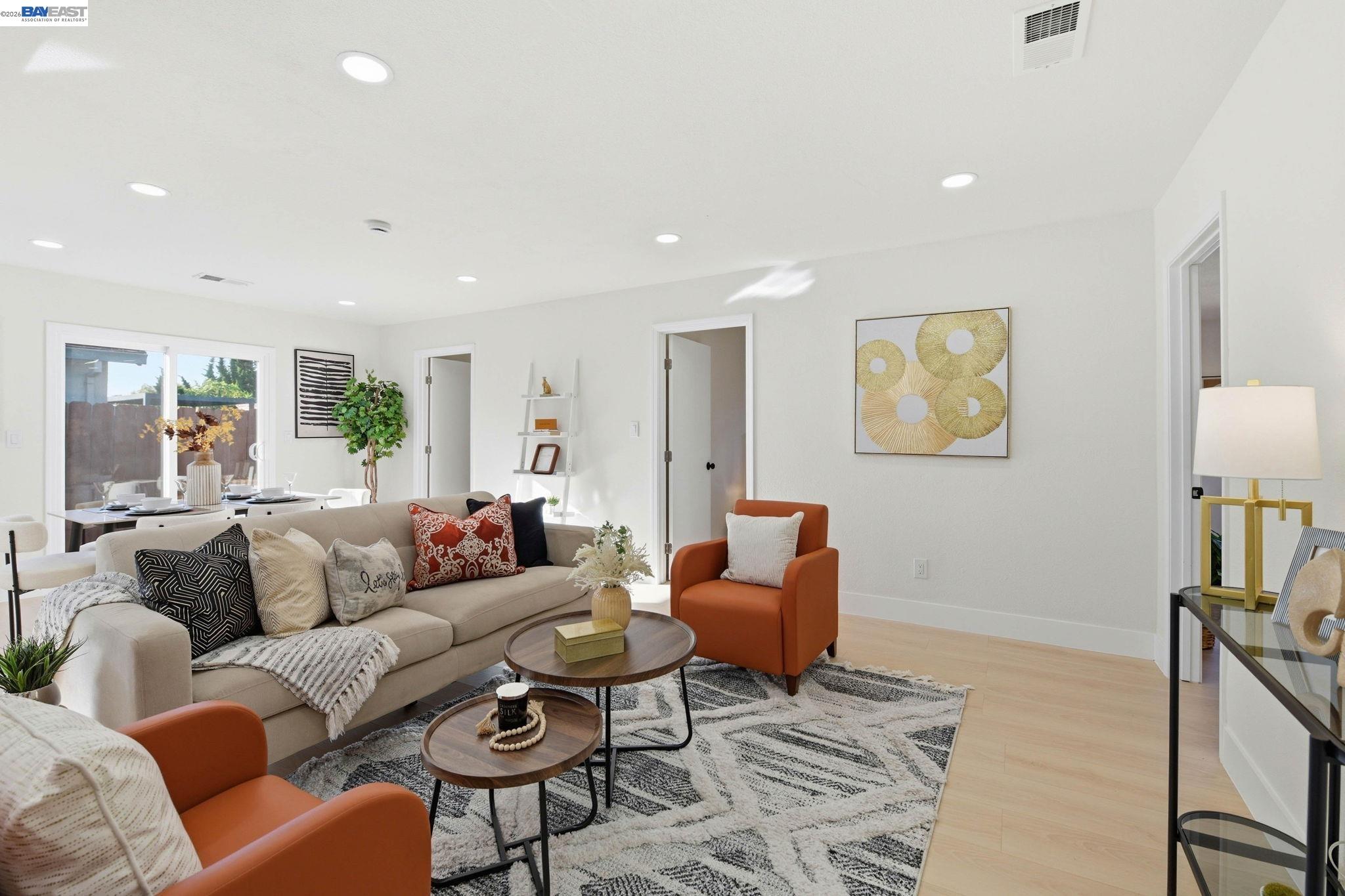 Detail Gallery Image 7 of 44 For 137 Tamarack Dr, Union City,  CA 94587 - 4 Beds | 3 Baths